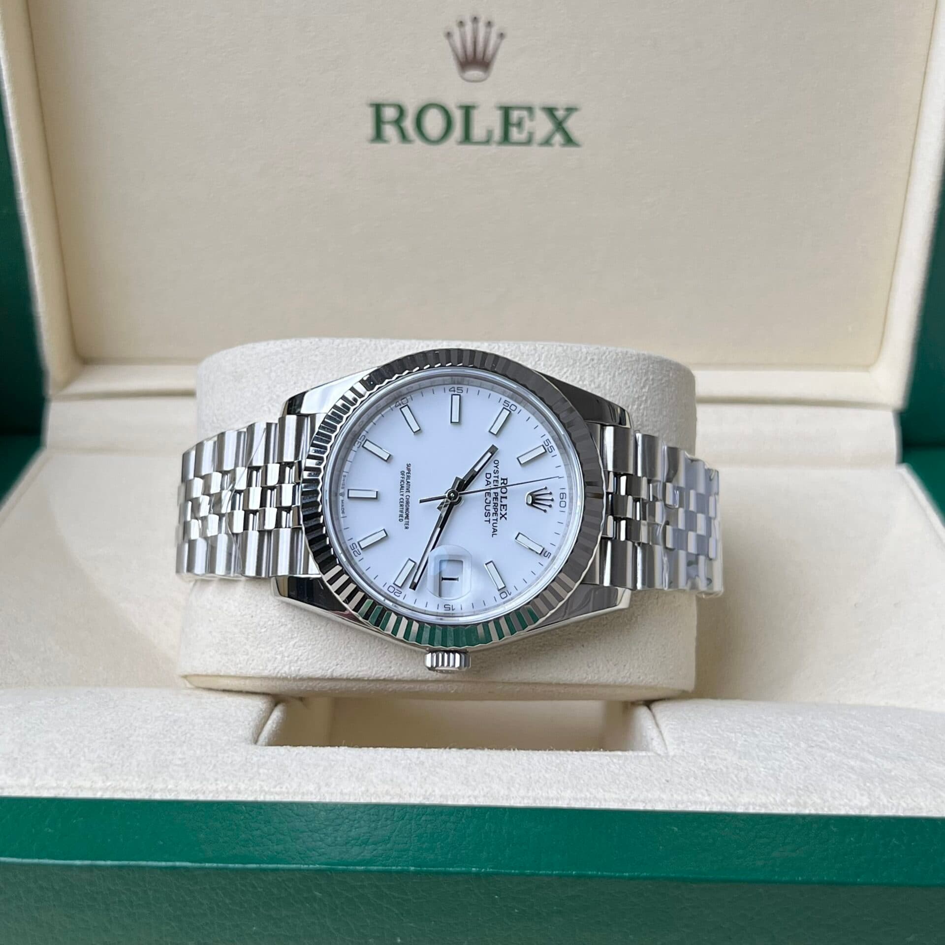 Dong-Ho-Rolex-DateJust-126334-Mat-Men-Su-Trang-Nha-May-Clean-41mm-5-1