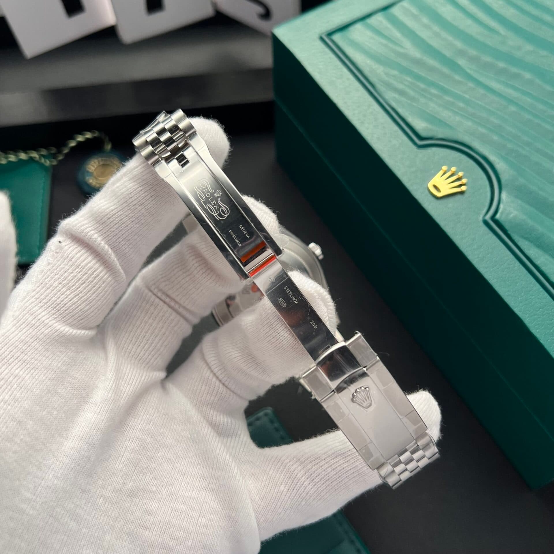 Dong-Ho-Rolex-DateJust-126334-Mat-So-Wimbledon-Clean-Factory-4-1