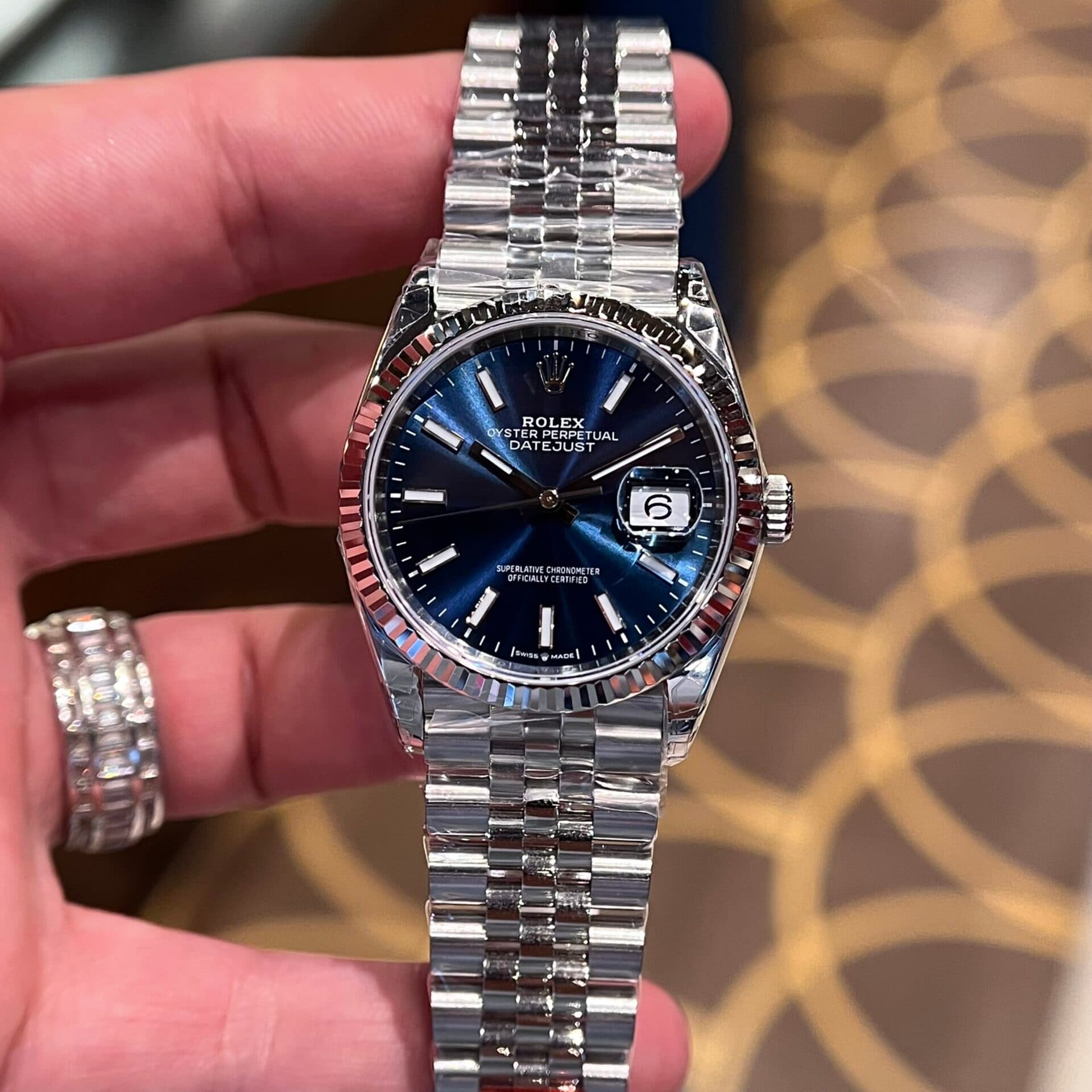 Dong-Ho-Rolex-DateJust-126334-Replica-11-Mat-Xanh-Blue-VSF-36mm-2-scaled-1