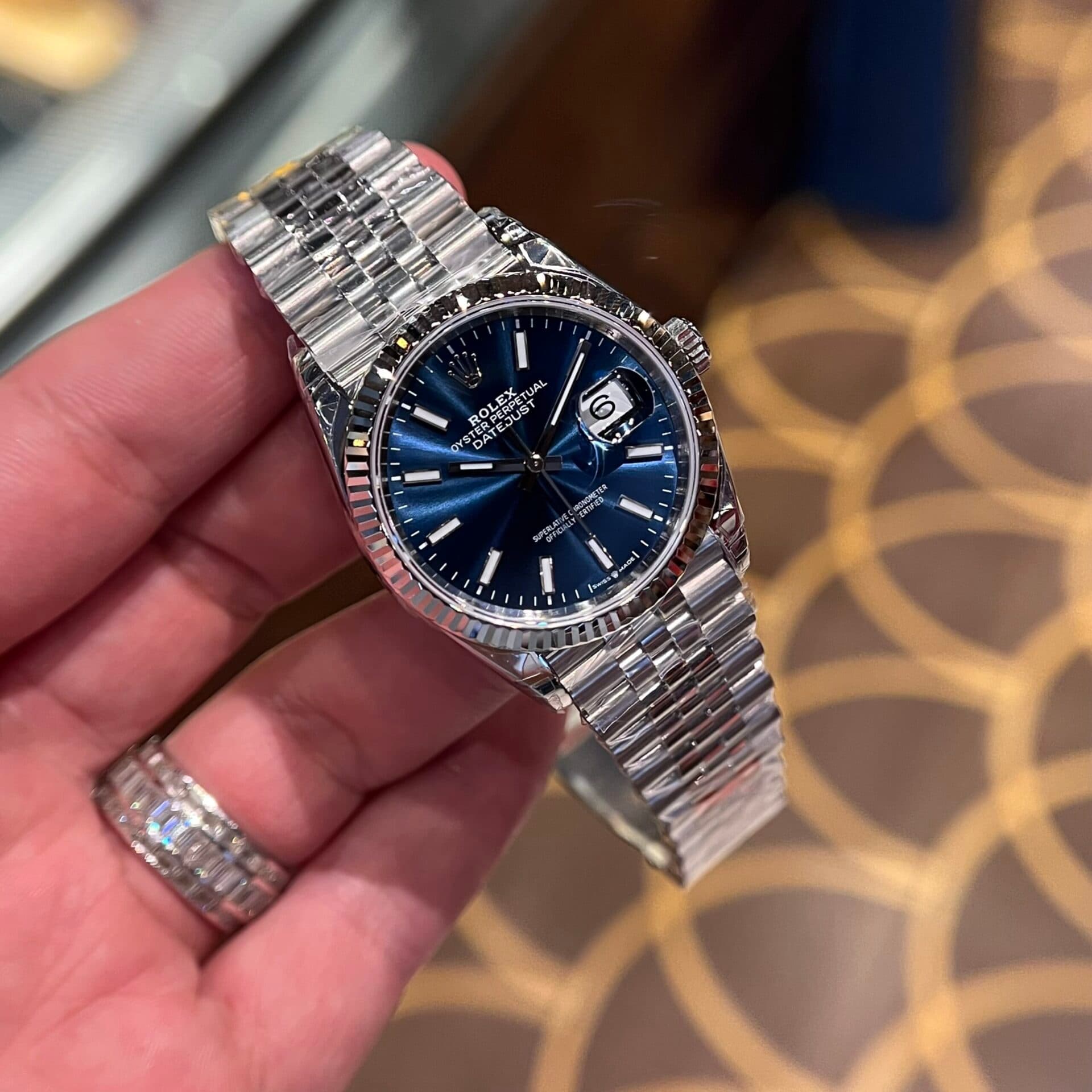 Dong-Ho-Rolex-DateJust-126334-Replica-11-Mat-Xanh-Blue-VSF-36mm-3-scaled-1