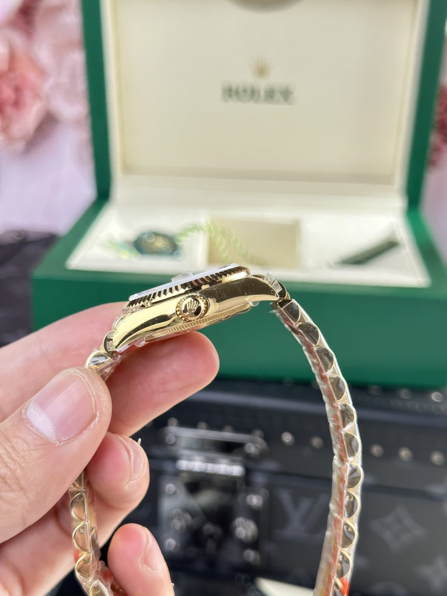Dong-Ho-Rolex-DateJust-278288-Replica-11-Nu-Mat-So-Hoa-Tiet-Hoa-Xanh-Oliu-31mm-6-1