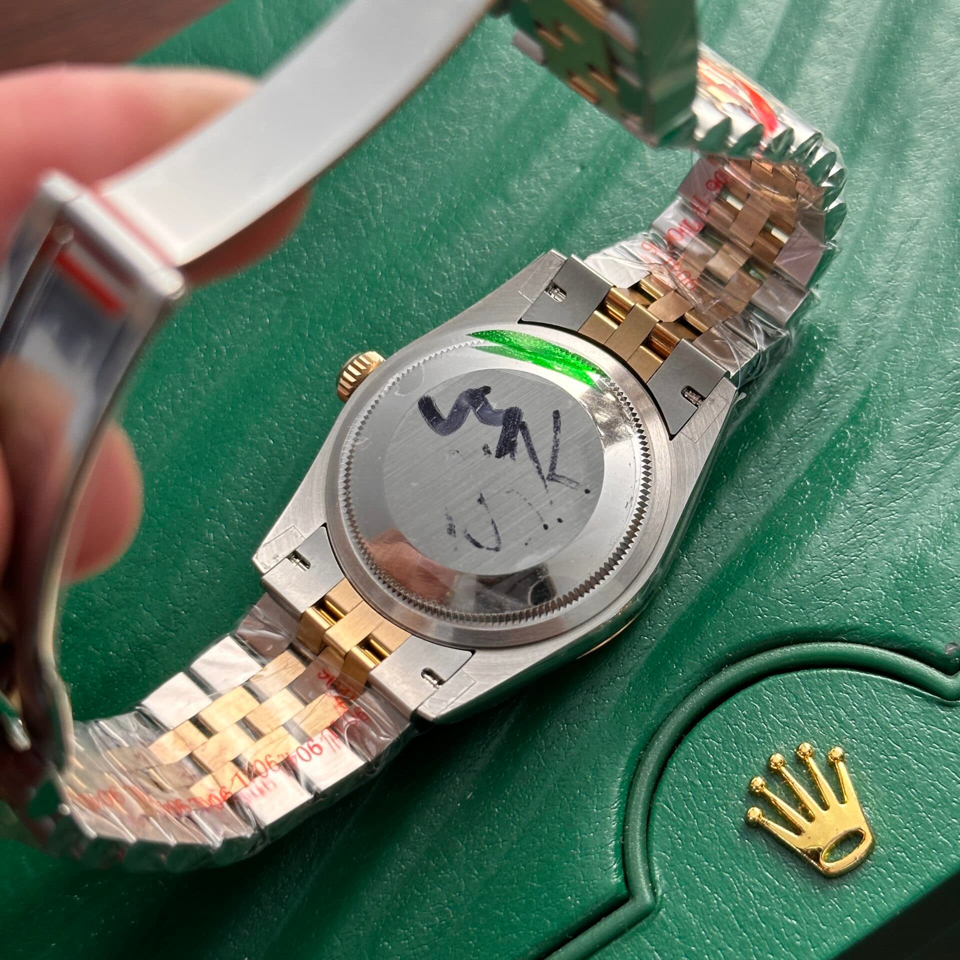 Dong-Ho-Rolex-DateJust-Boc-Vang-18K-Mat-La-Co-GM-36mm-1-1