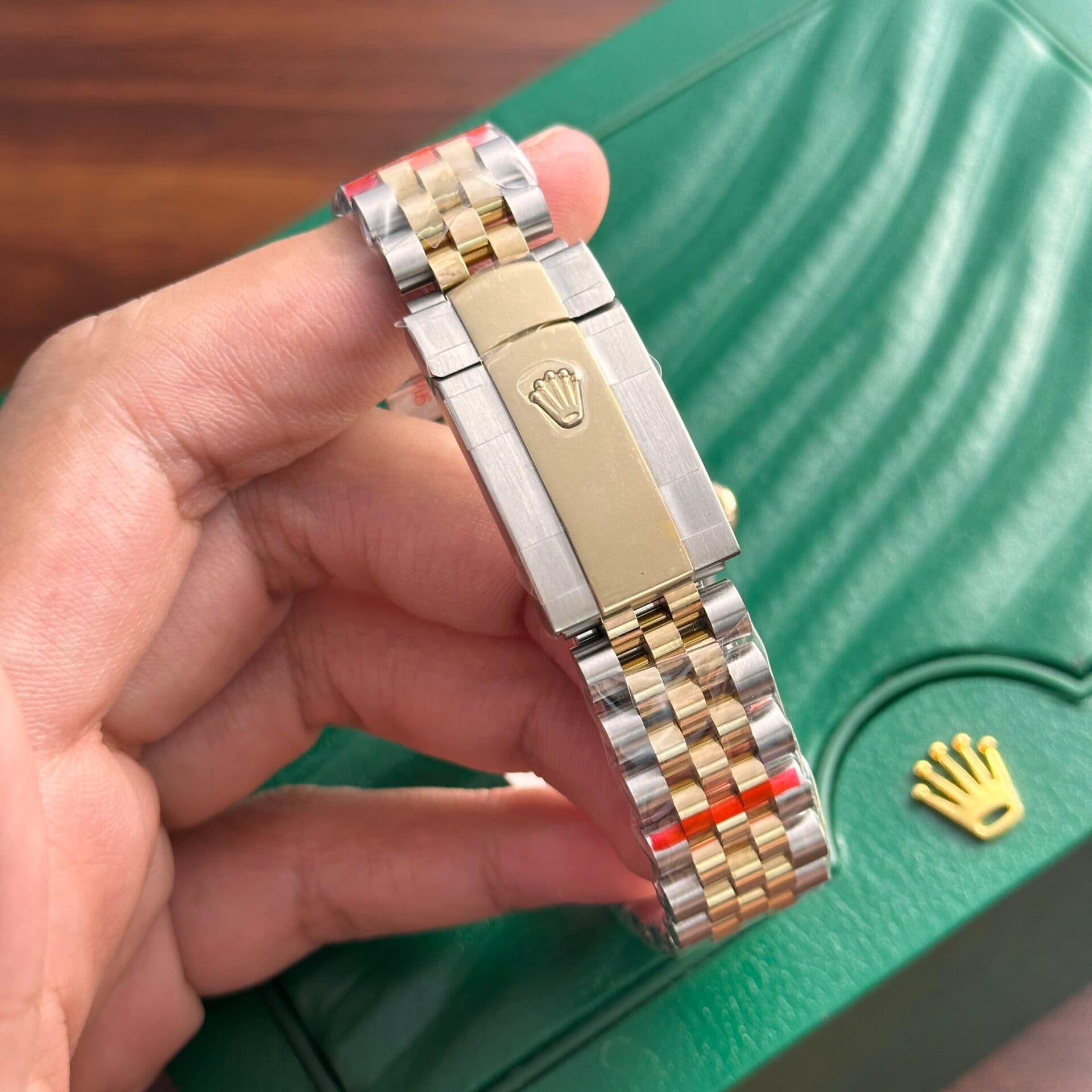 Dong-Ho-Rolex-DateJust-Boc-Vang-18K-Mat-La-Co-GM-36mm-6-1