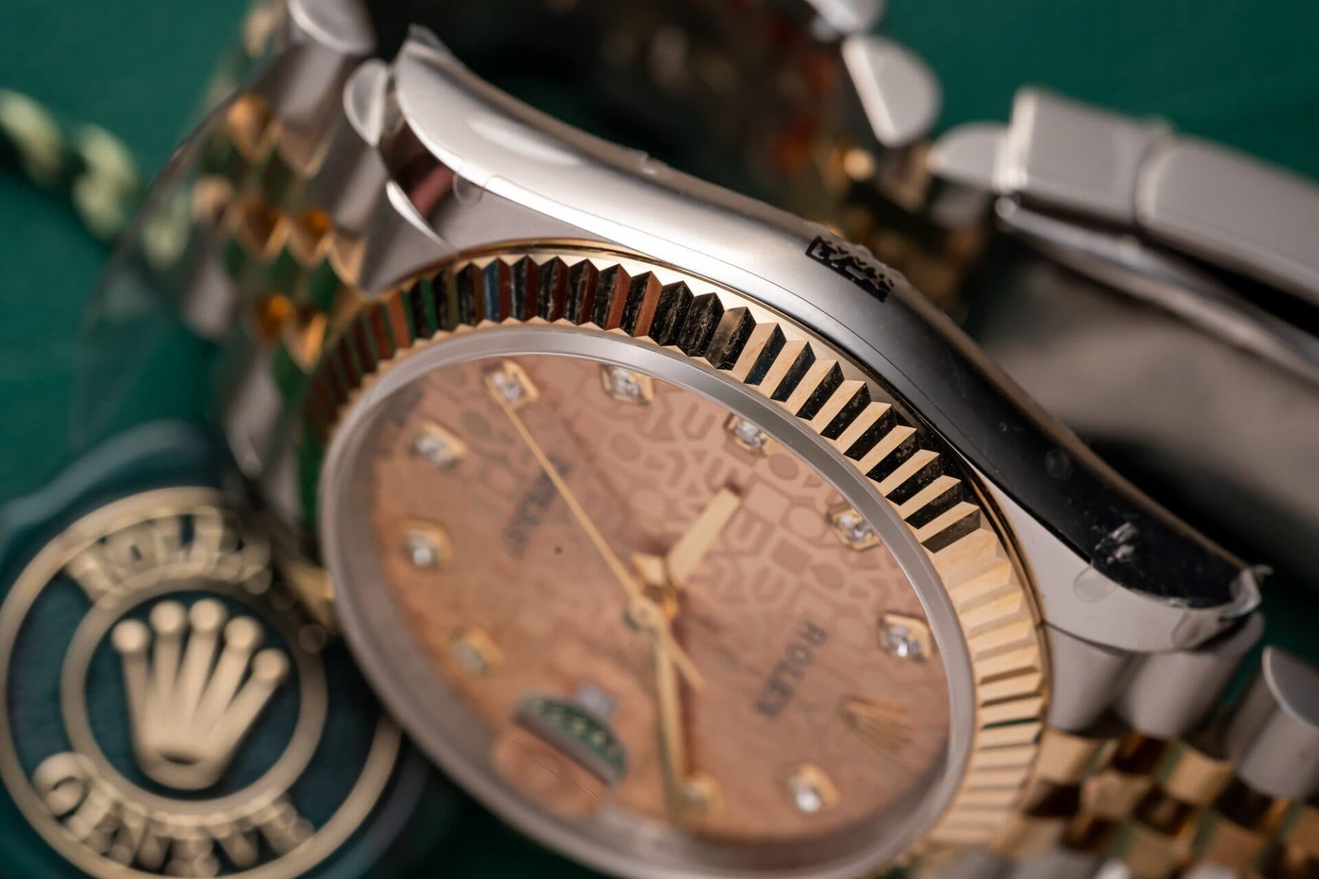 Dong-Ho-Rolex-DateJust-Boc-Vang-18K-Mat-Vi-Tinh-GM-Factory-36mm-2-1