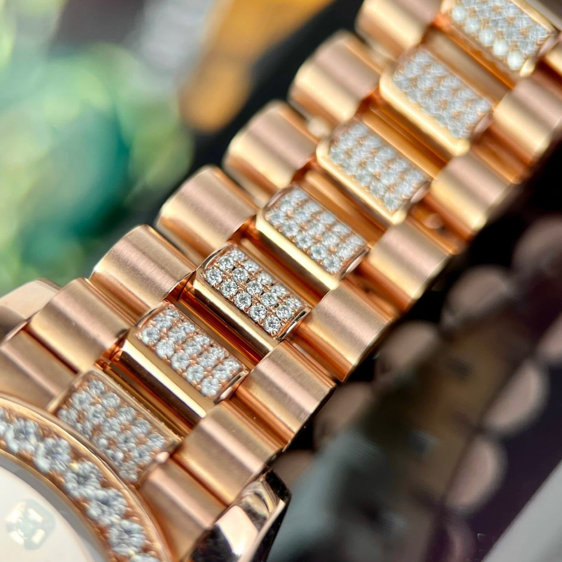 Dong-Ho-Rolex-DateJust-Boc-Vang-Dinh-Moissanite-Mat-Chocolate-31mm-1-1