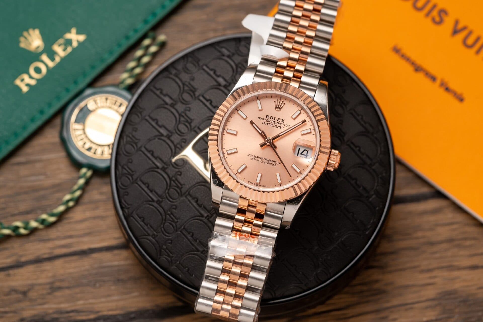 Dong-Ho-Rolex-DateJust-Boc-Vang-Hong-Rep-11-Mat-Ca-Hoi-GMF-31mm-3-1