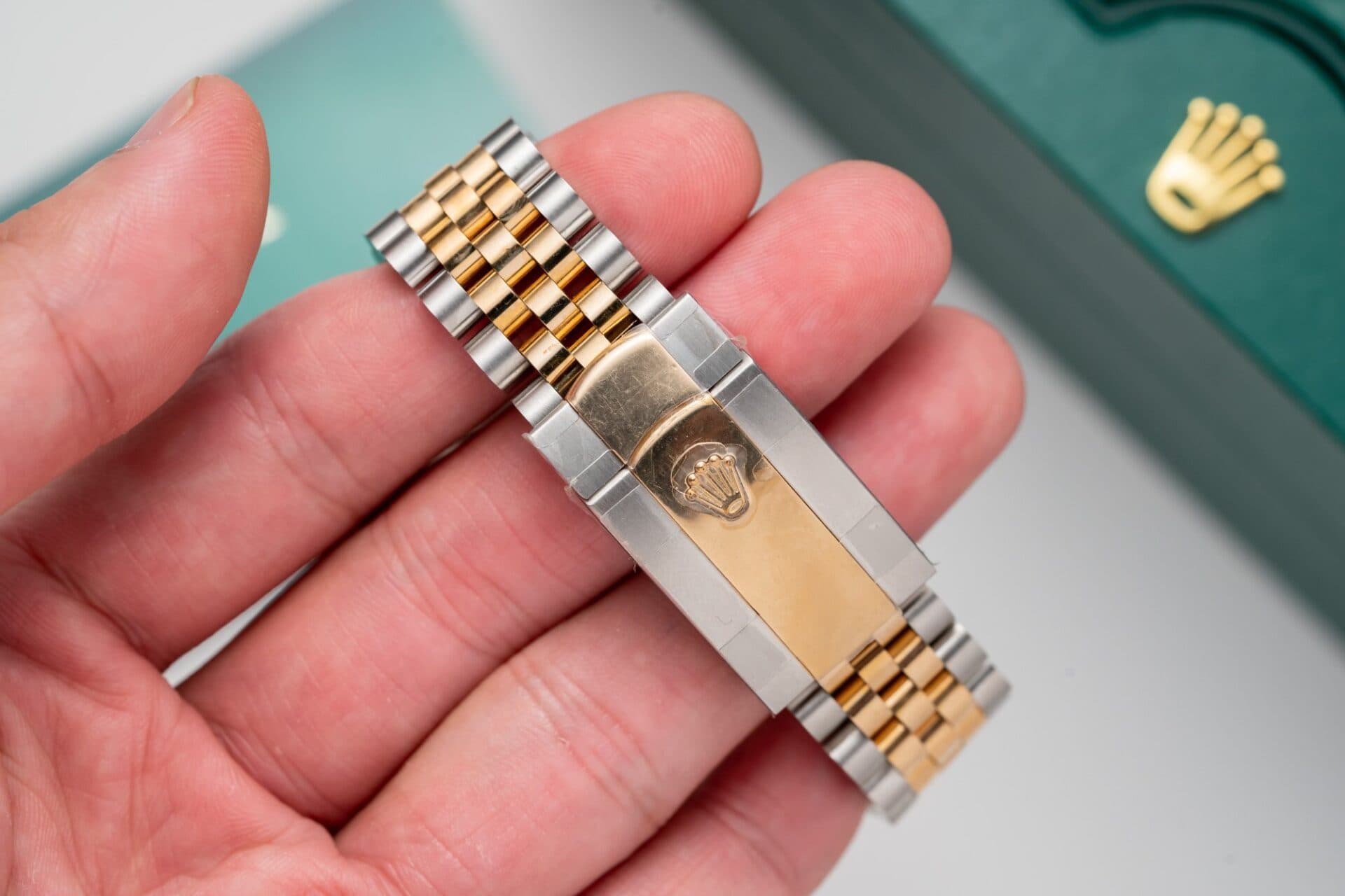 Dong-Ho-Rolex-DateJust-Boc-Vang-Mat-Vang-Champagne-GM-Factory-41mm-3-3