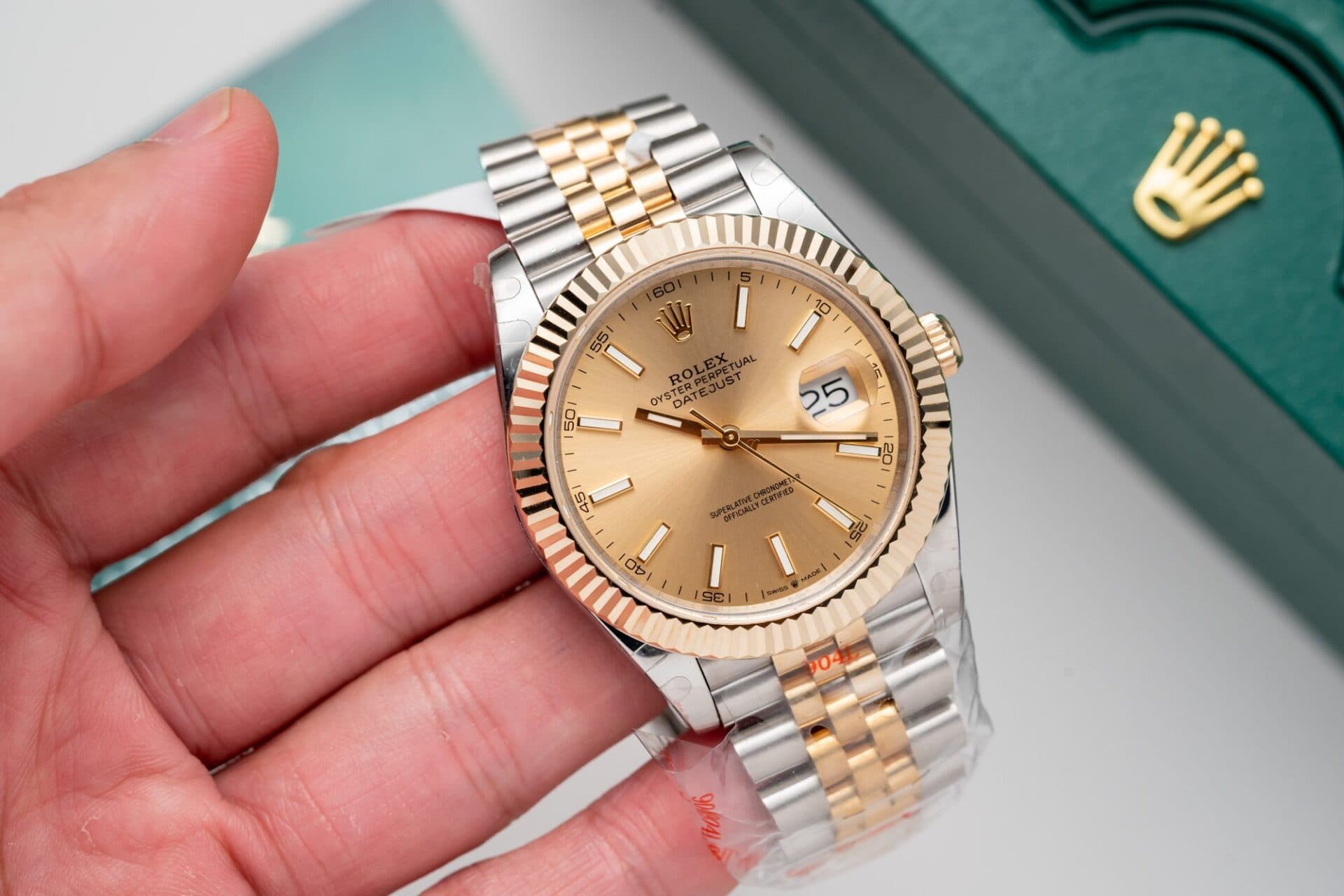 Dong-Ho-Rolex-DateJust-Boc-Vang-Mat-Vang-Champagne-GM-Factory-41mm-5-1