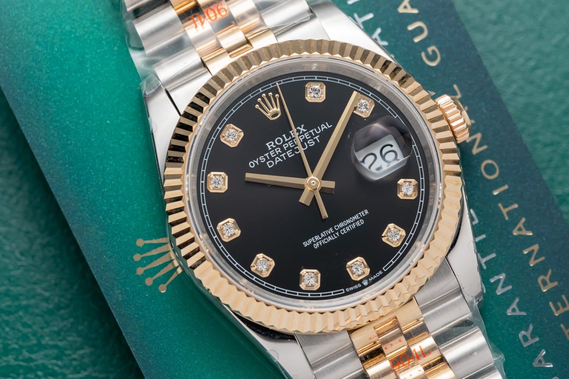 Dong-Ho-Rolex-DateJust-Boc-Vang-That-Mat-Den-Nam-Nha-May-GM-36mm-2-1