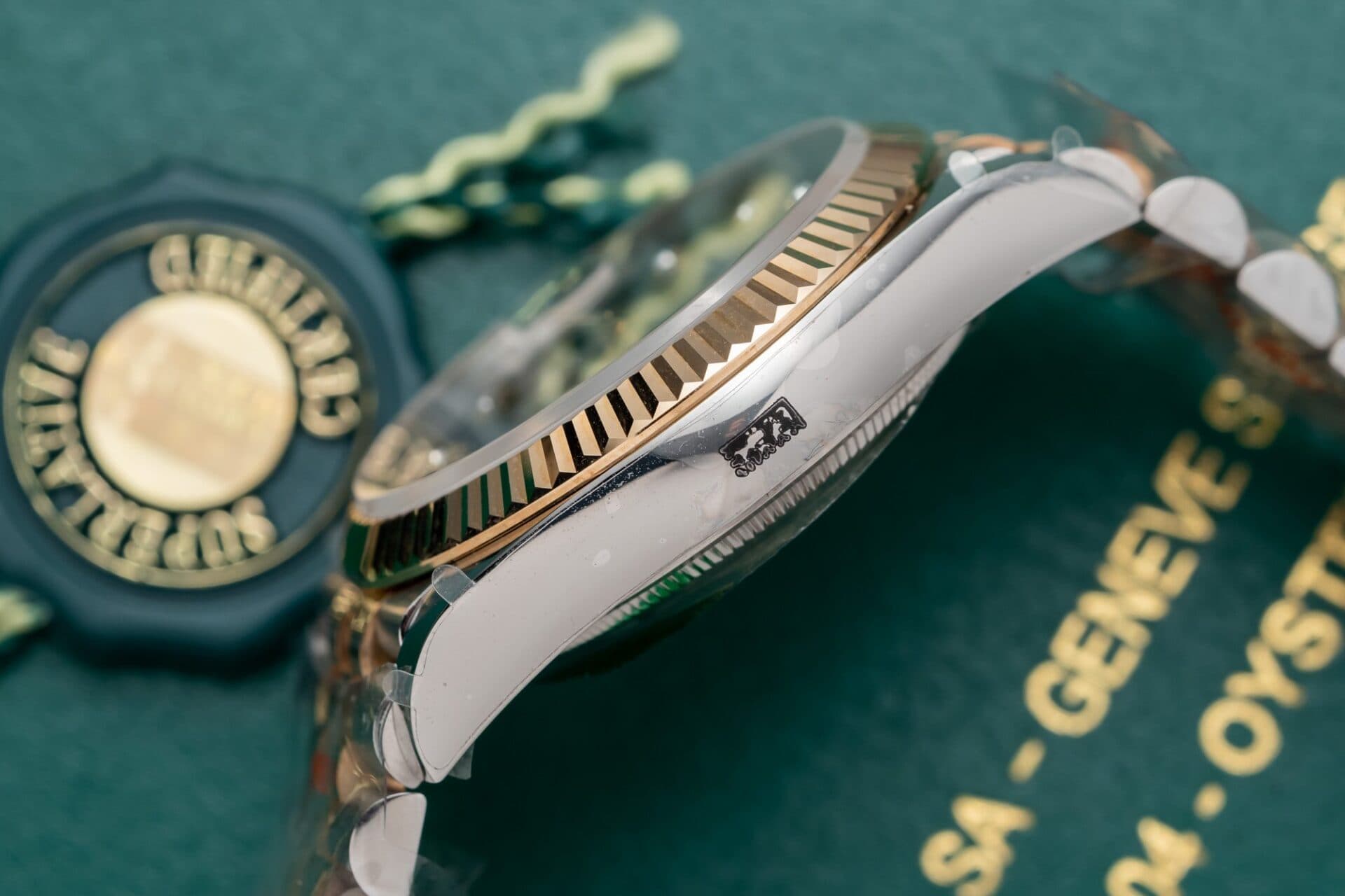 Dong-Ho-Rolex-DateJust-Boc-Vang-That-Mat-Den-Nam-Nha-May-GM-36mm-4-1