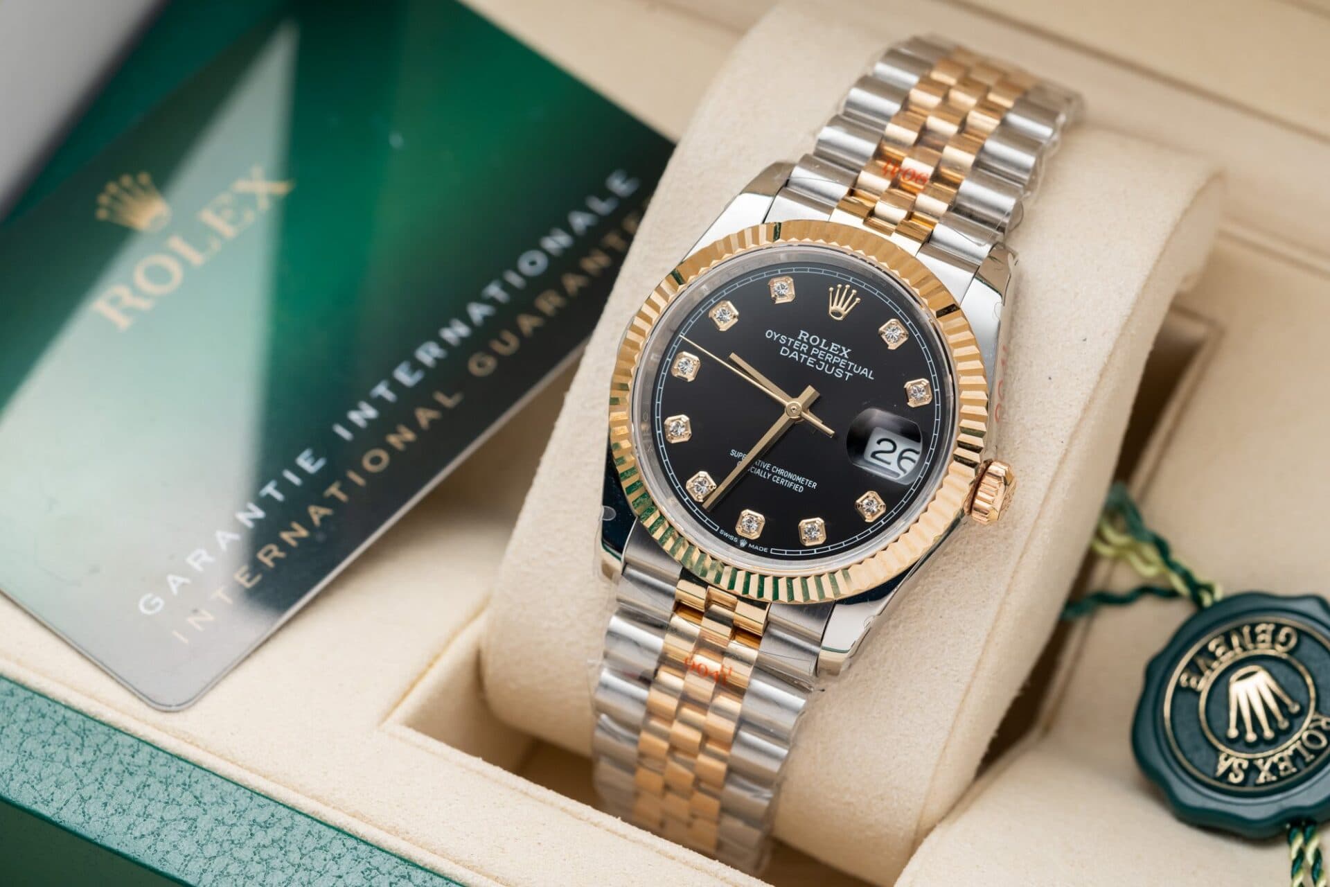 Dong-Ho-Rolex-DateJust-Boc-Vang-That-Mat-Den-Nam-Nha-May-GM-36mm-7-1