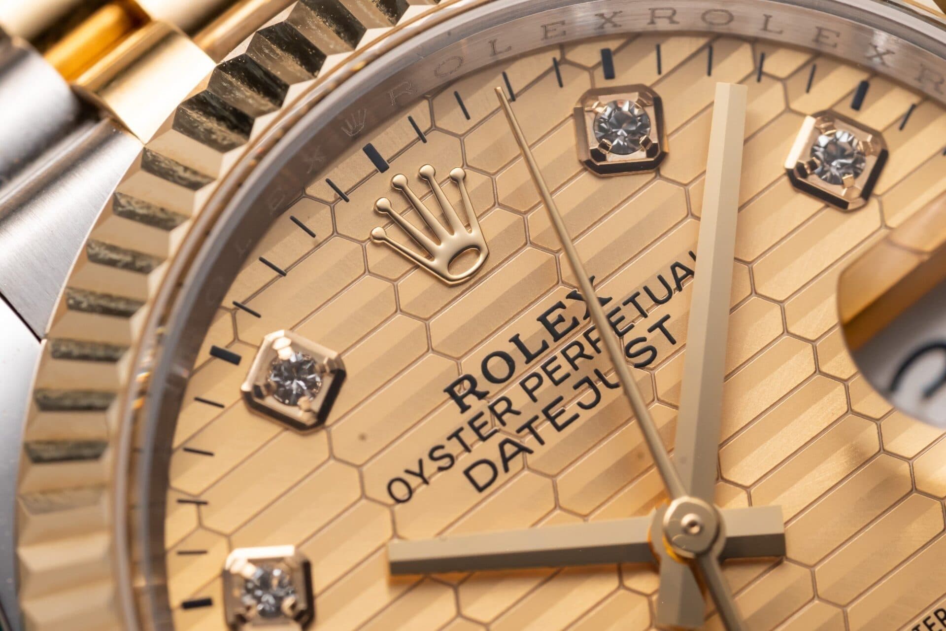 Dong-Ho-Rolex-DateJust-Boc-Vang-That-Mat-Nep-Gap-GMF-36mm-6-1