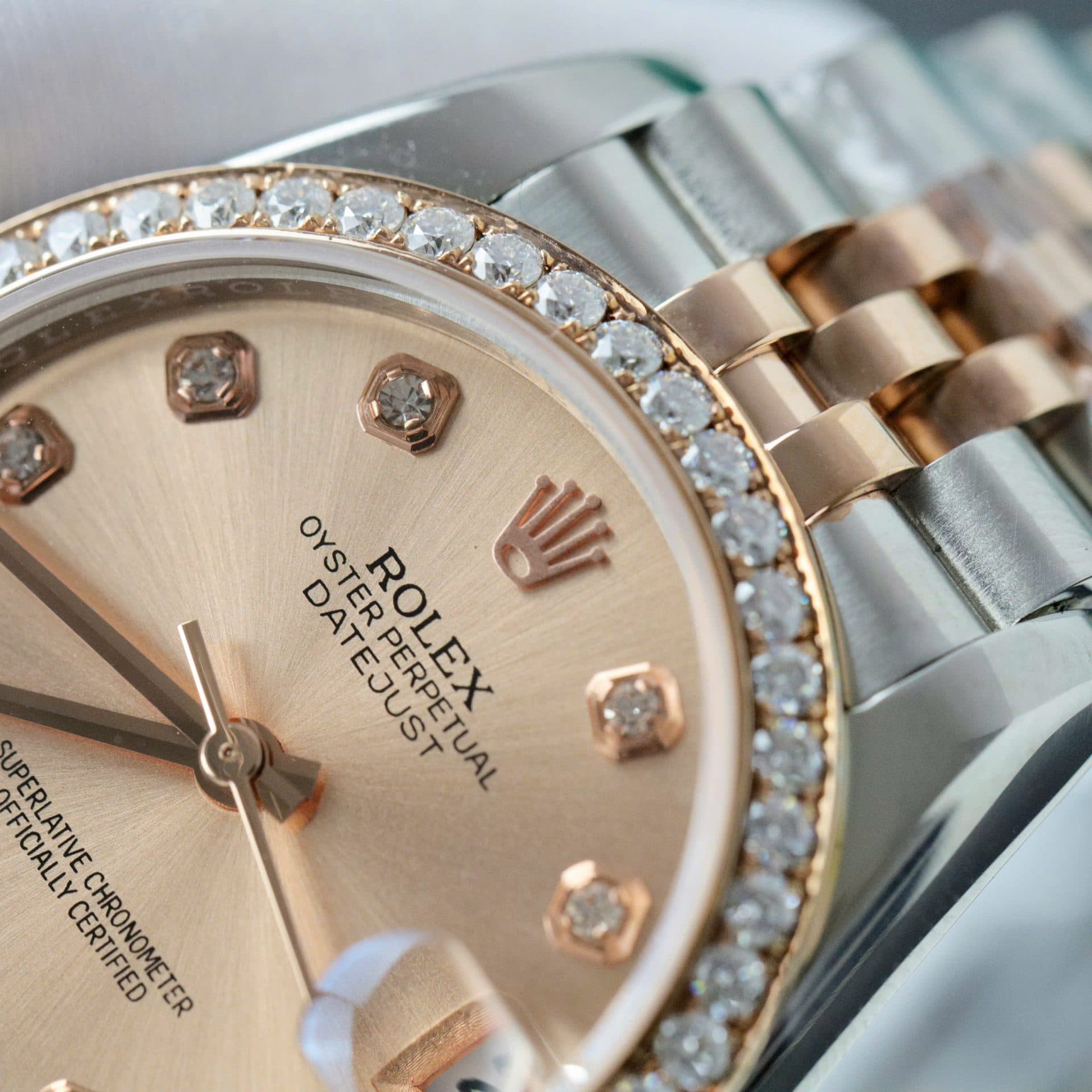 Dong-Ho-Rolex-DateJust-Che-Tac-Dinh-Kim-Cuong-Moissanite-Hong-Kong-31mm-5-1