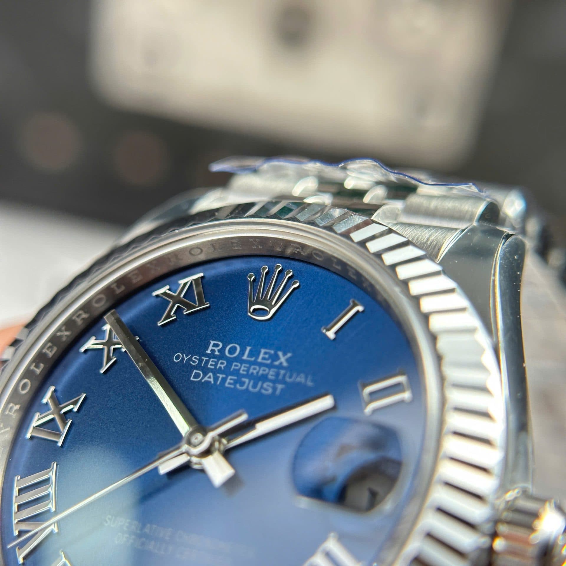 Dong-Ho-Rolex-DateJust-Clone-11-Mat-Xanh-Blue-Coc-So-La-Ma-Nha-May-THB-31mm-3-1