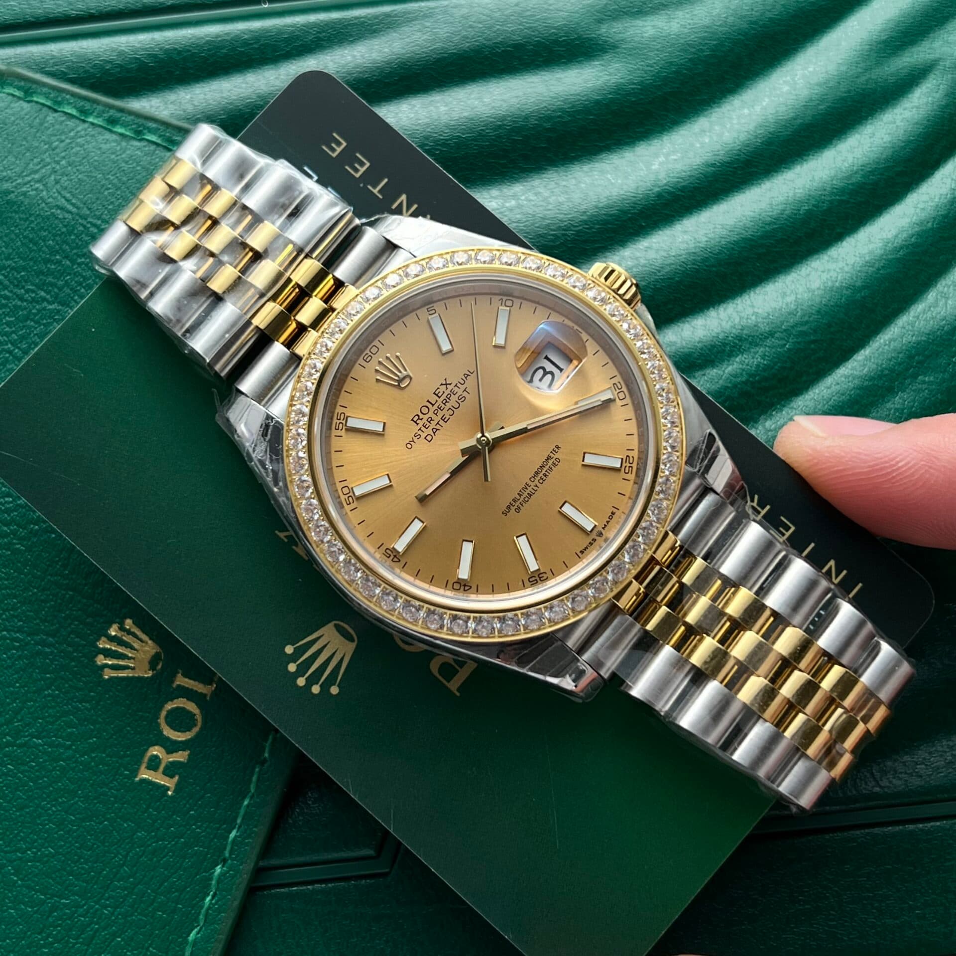 Dong-Ho-Rolex-DateJust-Dinh-Da-Nha-May-EW-36-41mm-1-1