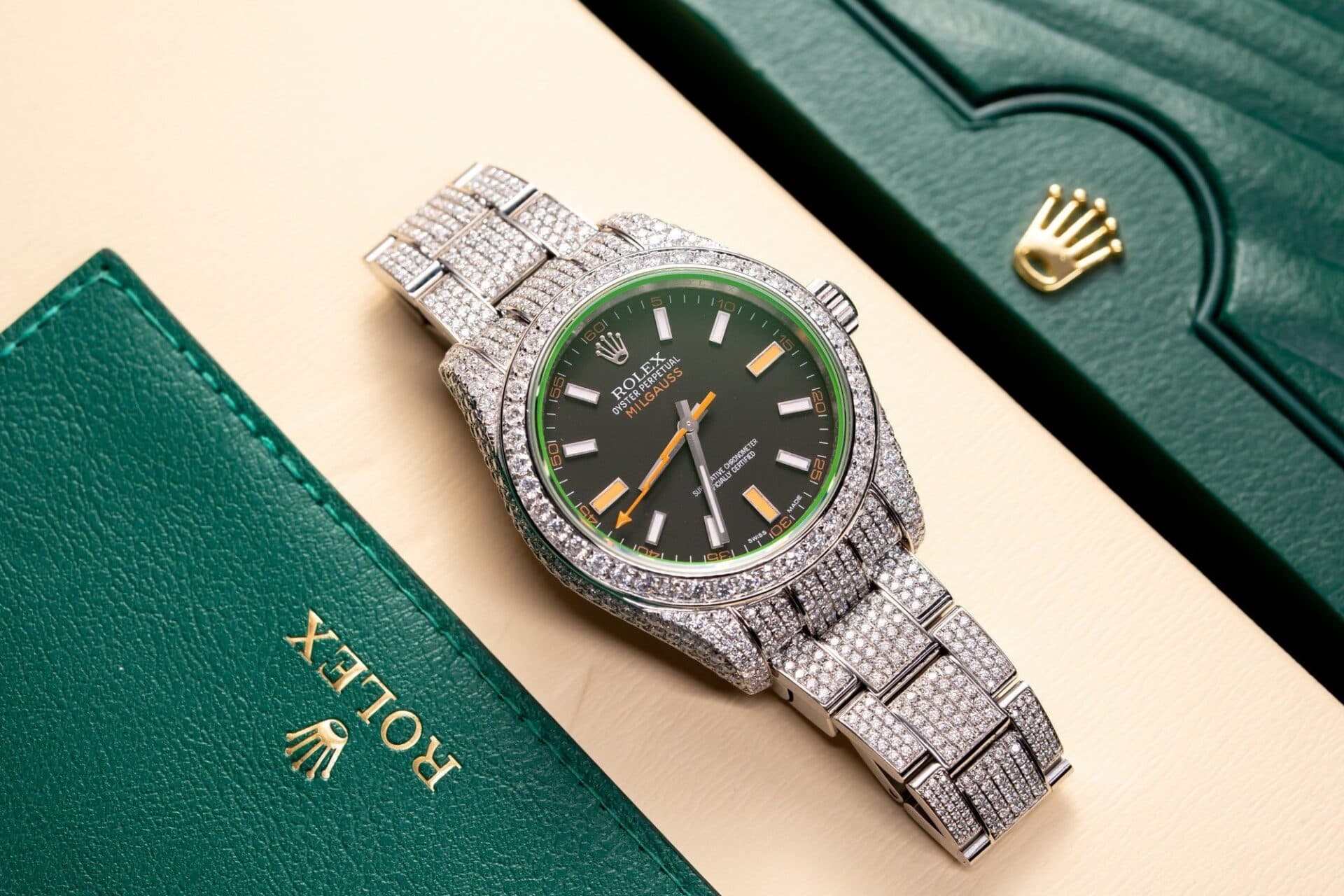 Dong-Ho-Rolex-DateJust-Do-Kim-Cuong-Moissanite-Hong-Kong-41mm-2-1