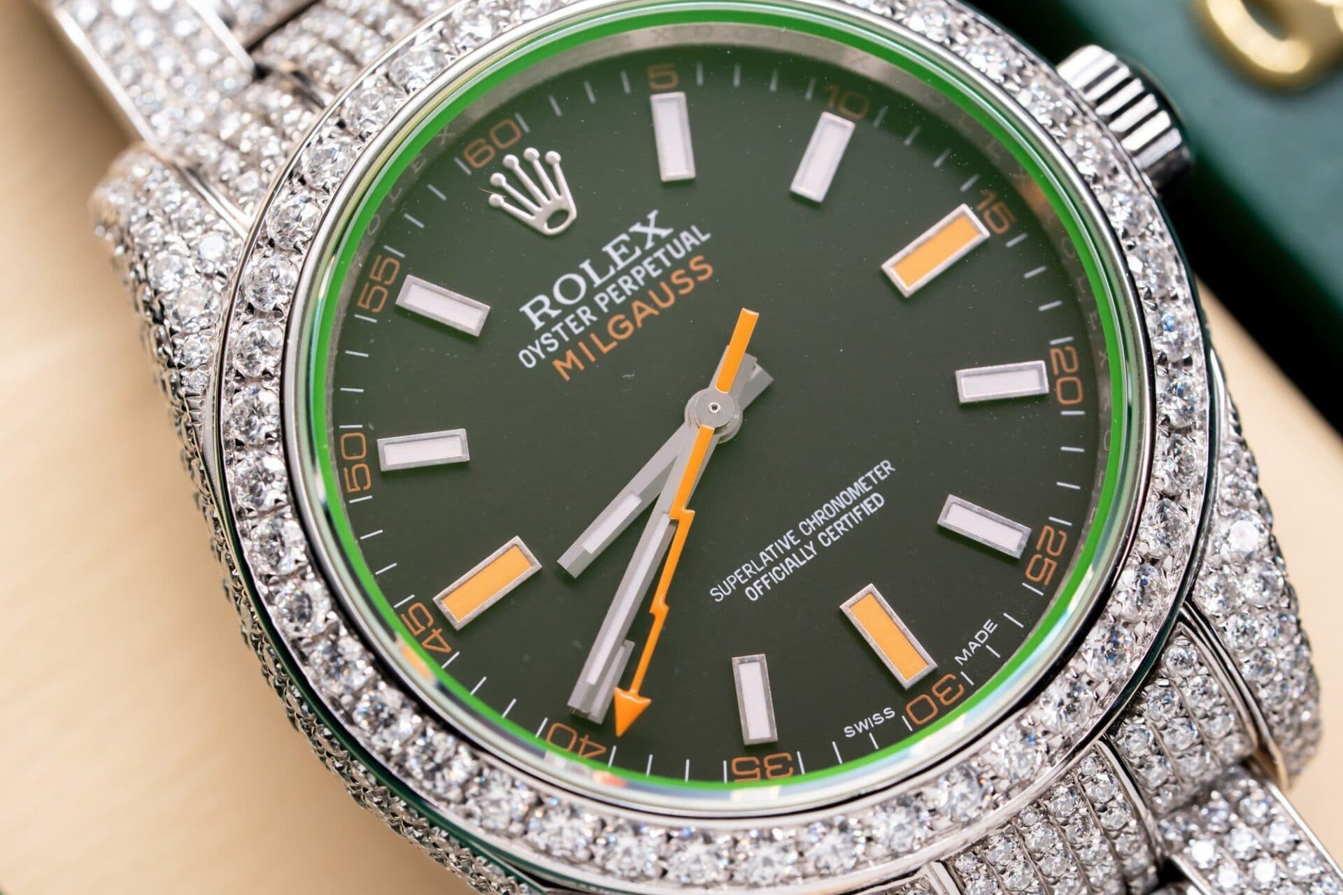 Dong-Ho-Rolex-DateJust-Do-Kim-Cuong-Moissanite-Hong-Kong-41mm-5-1
