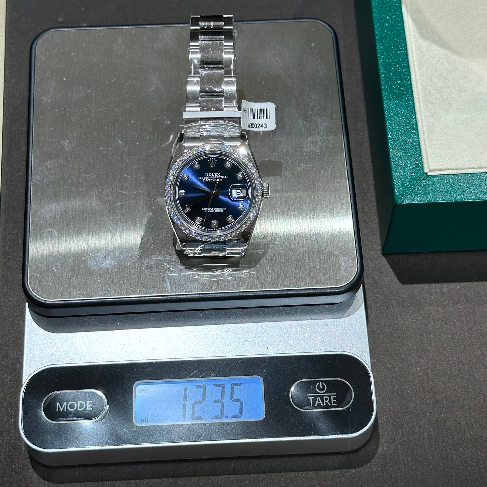 Dong-Ho-Rolex-DateJust-Do-Kim-Cuong-Moissanite-Mat-Xanh-Clean-Factory-41mm-2-1