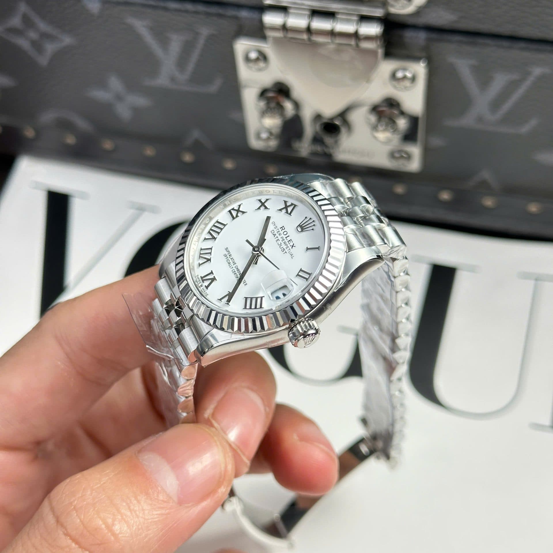 Dong-Ho-Rolex-DateJust-Fake-11-Cao-Cap-Mat-Trang-Coc-So-La-Ma-Nha-May-THB-31mm-4-1