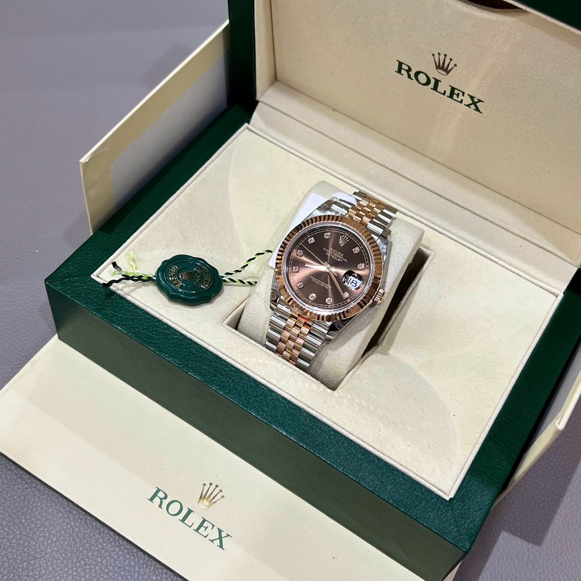 Dong-Ho-Rolex-DateJust-Mat-Chocolate-Che-Tac-Boc-Vang-That-Nha-May-GM-41mm-4-1