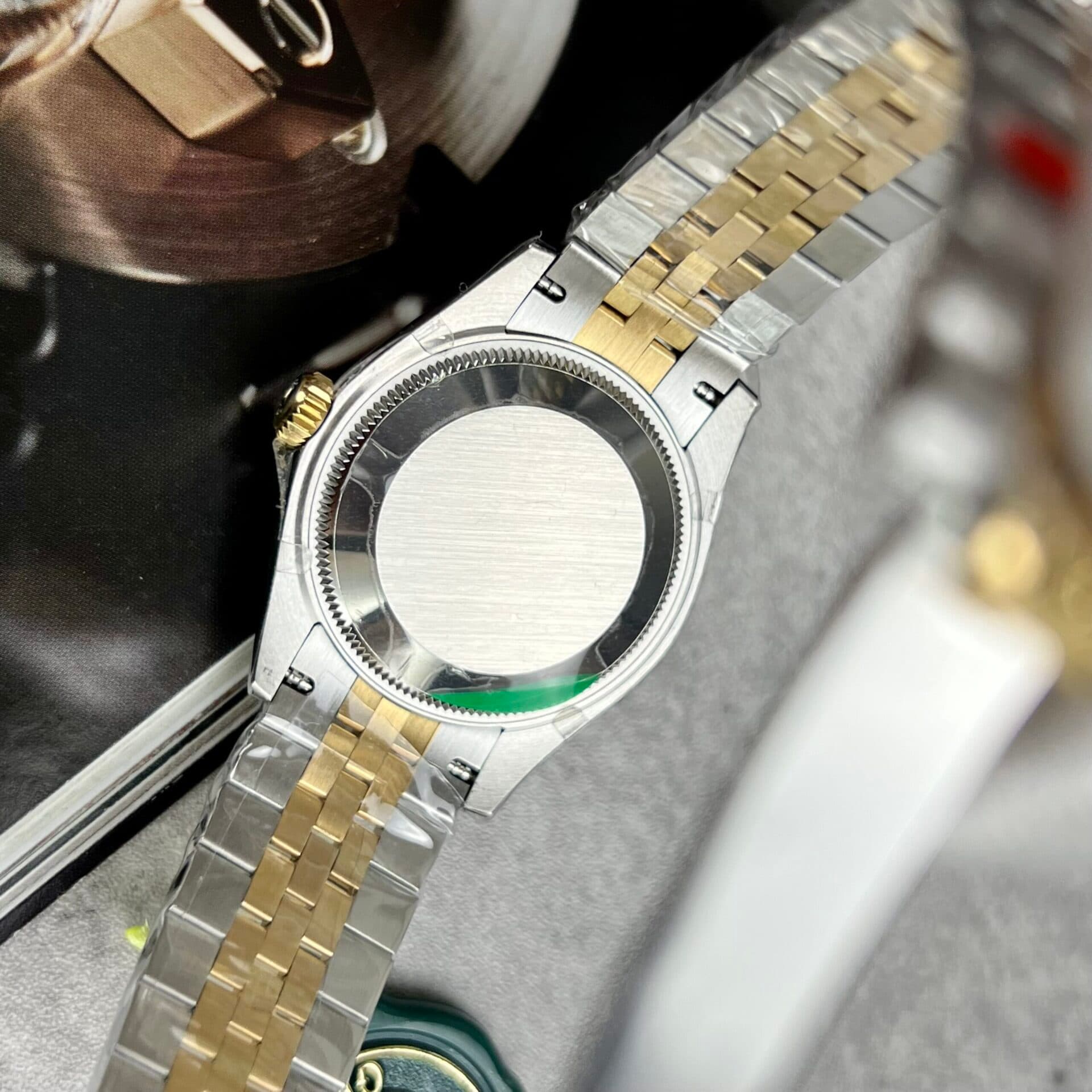 Dong-Ho-Rolex-DateJust-Mat-So-Xa-Cu-DemiGold-Fake-11-31mm-4-scaled-1