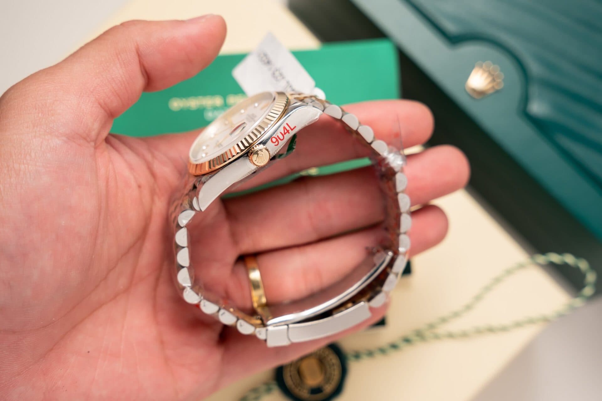 Dong-Ho-Rolex-DateJust-Mat-Xa-Cu-Boc-Vang-That-Nha-May-GM-36mm-1-1