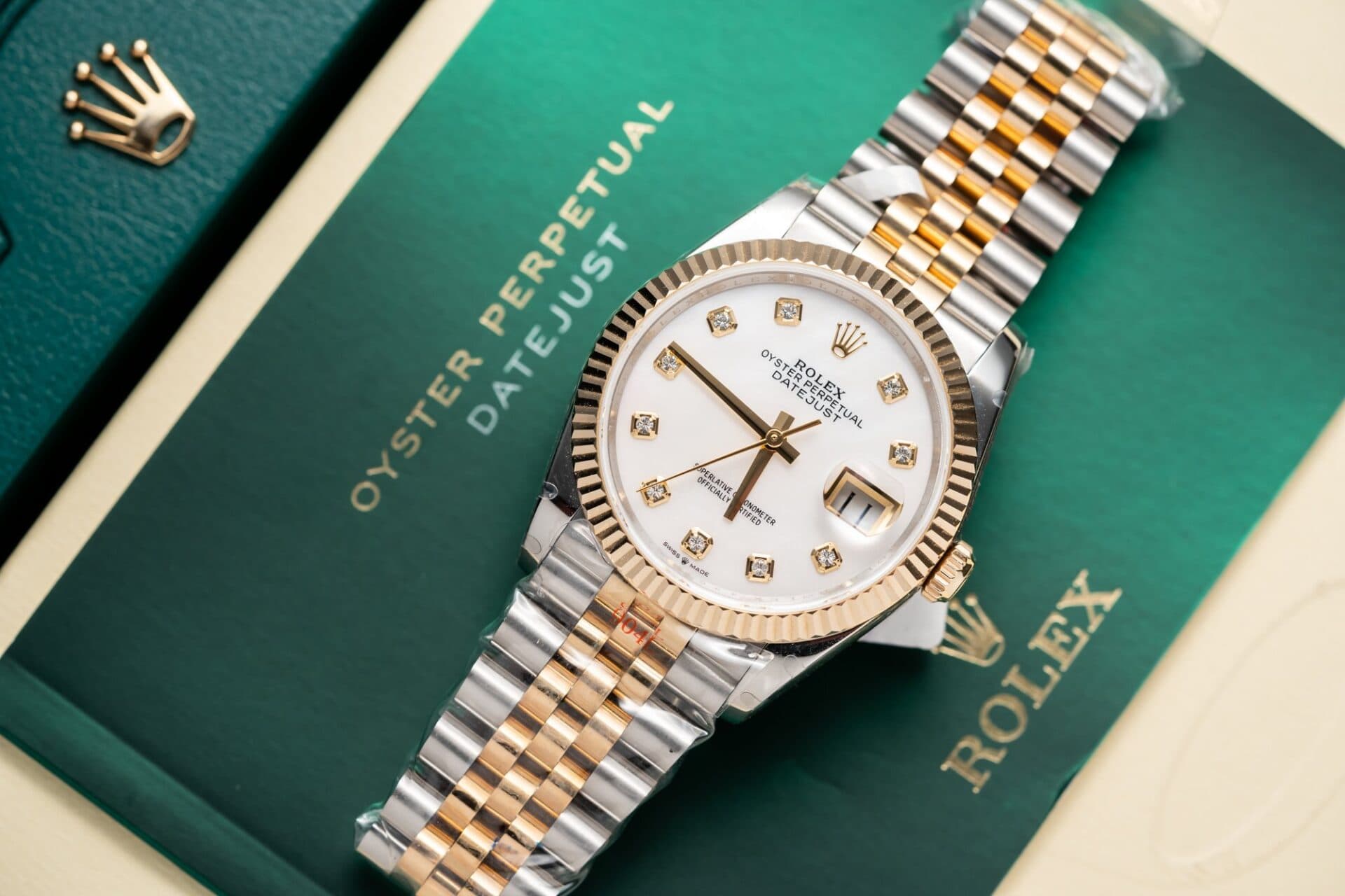 Dong-Ho-Rolex-DateJust-Mat-Xa-Cu-Boc-Vang-That-Nha-May-GM-36mm-6-1
