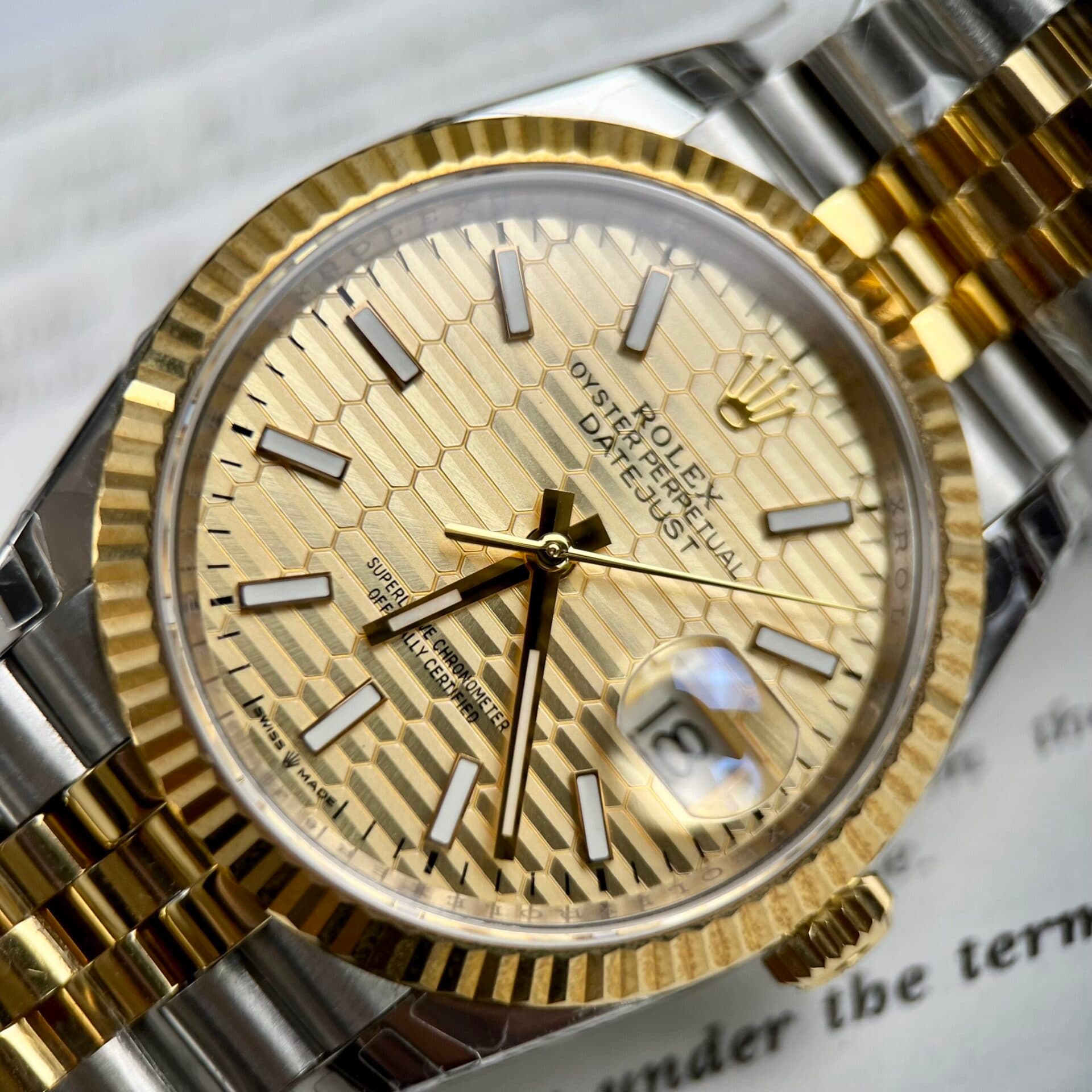 Dong-Ho-Rolex-DateJust-Nep-Gap-Super-Fake-11-EW-36-41mm-3-scaled-1