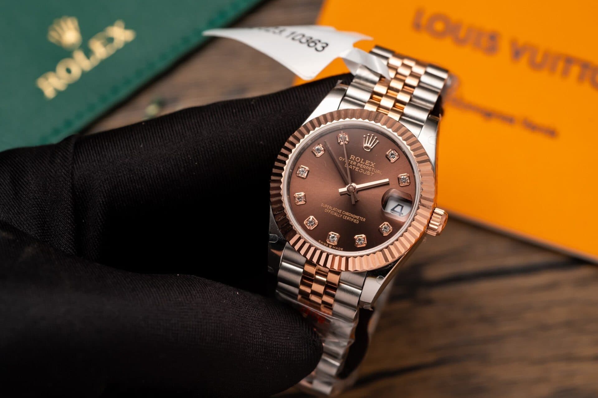 Dong-Ho-Rolex-DateJust-Nu-Boc-Vang-Mat-Chocolate-Rep-11-31mm-4-1