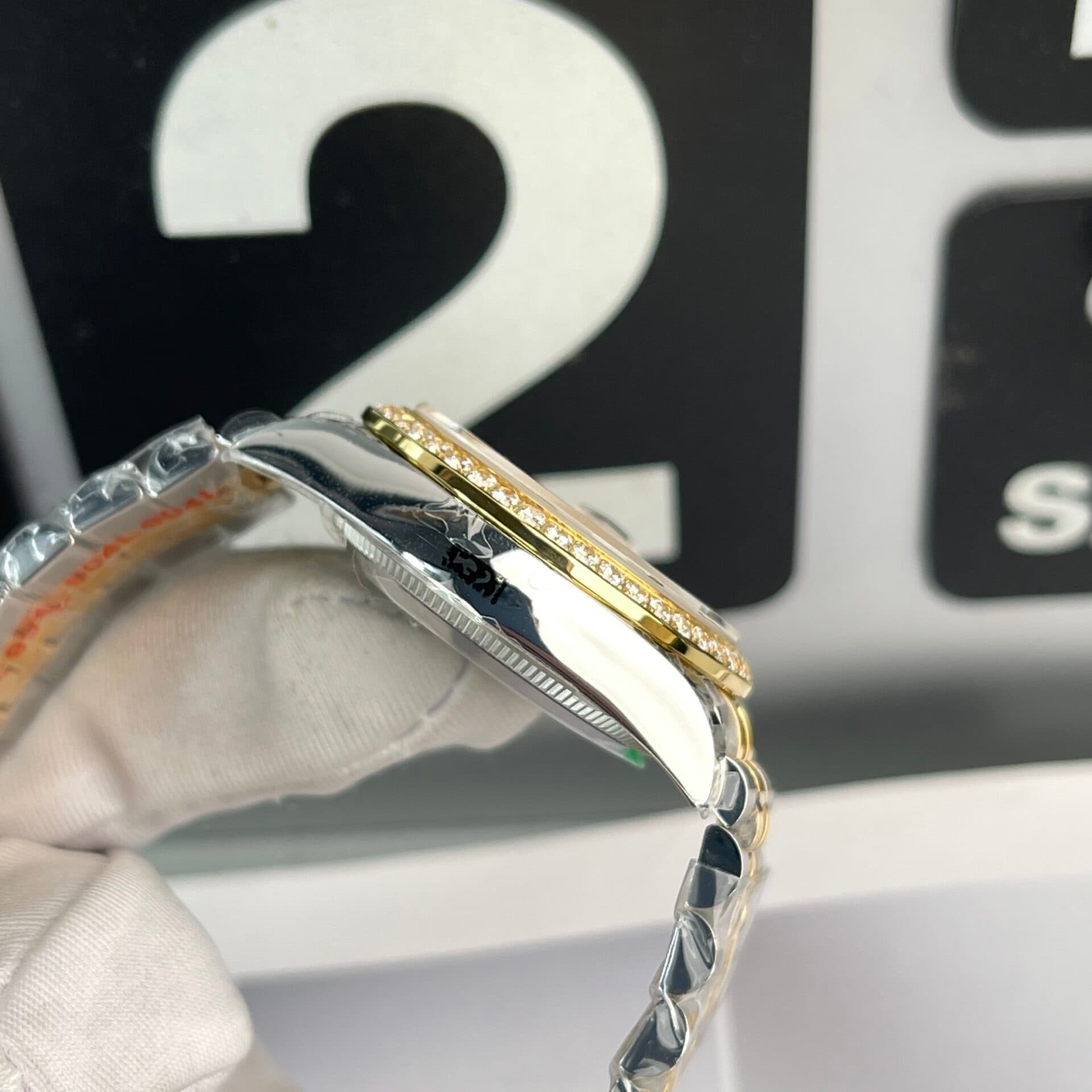 Dong-Ho-Rolex-DateJust-Nu-Dinh-Da-Mat-Vang-Champagne-EW-Factory-31mm-5-1