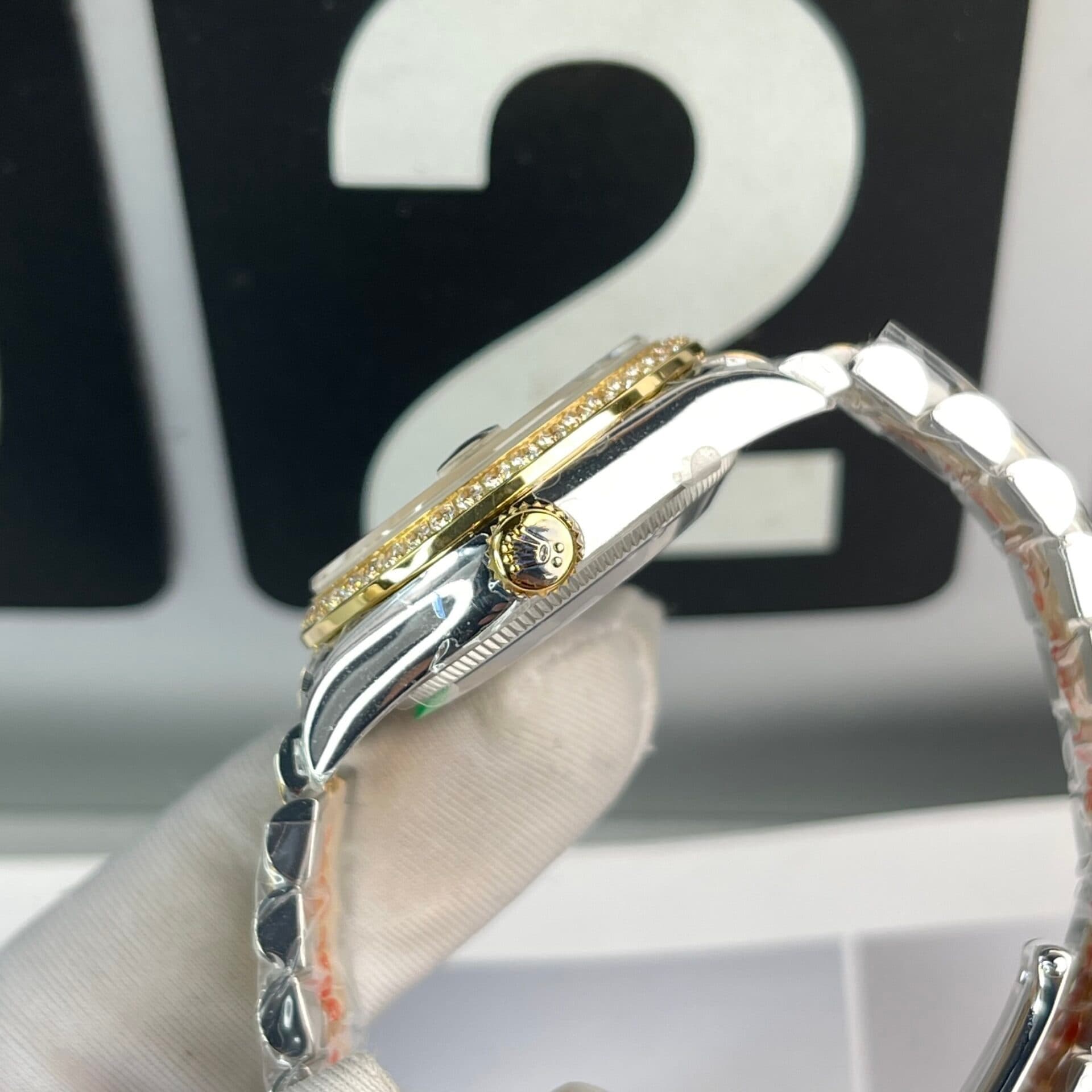 Dong-Ho-Rolex-DateJust-Nu-Dinh-Da-Mat-Vang-Champagne-EW-Factory-31mm-6-1