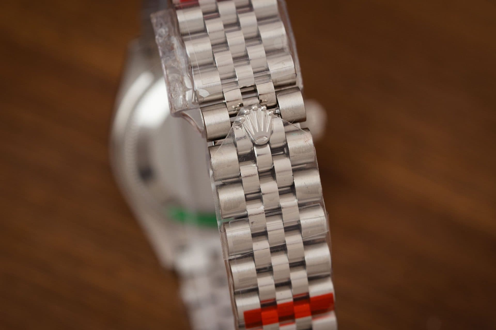 Dong-Ho-Rolex-DateJust-Nu-Dinh-Da-Mat-Xanh-Blue-May-Thuy-Sy-5-1