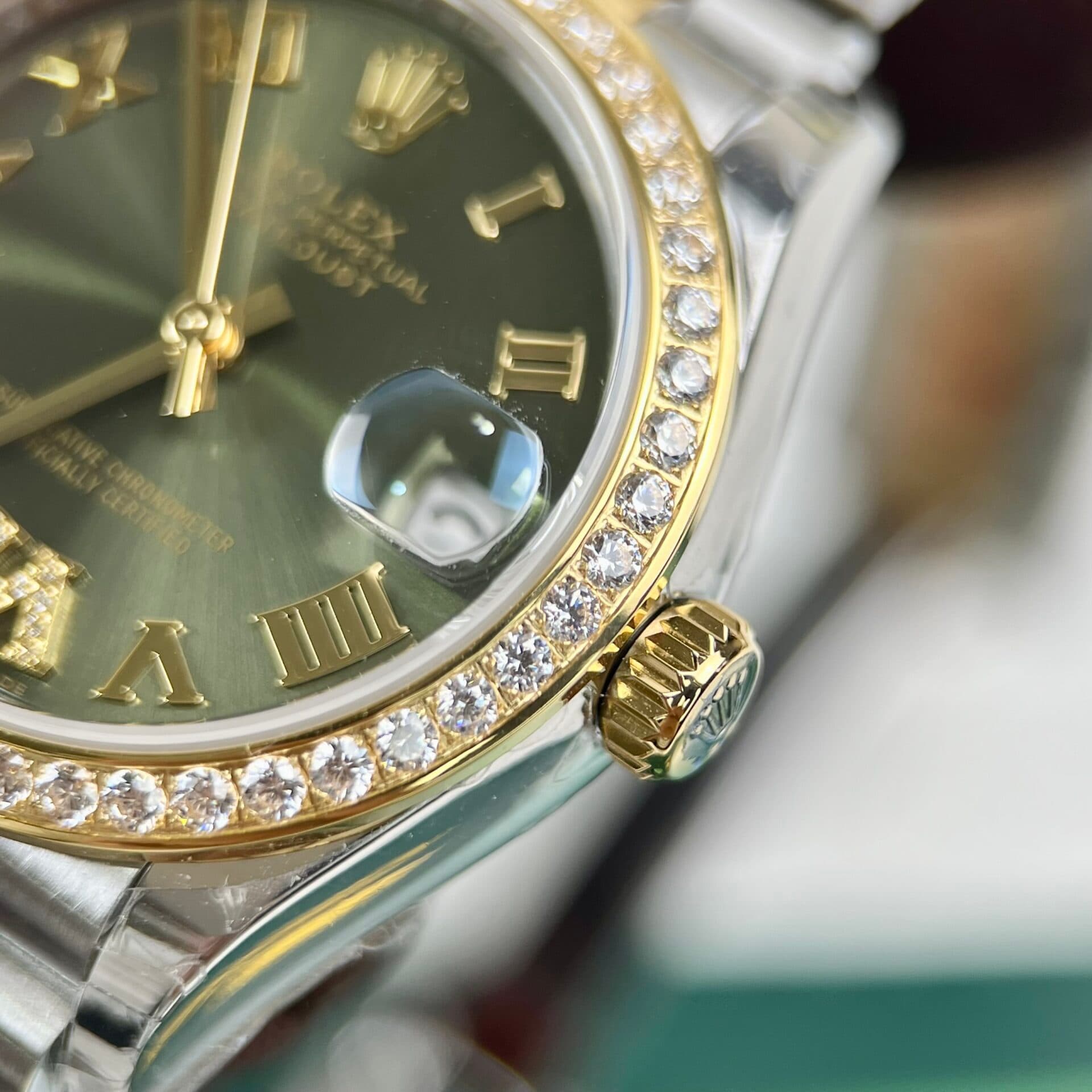 Dong-Ho-Rolex-DateJust-Nu-Dinh-Da-Mat-Xanh-Ngoc-Rep-11-31mm-4-1