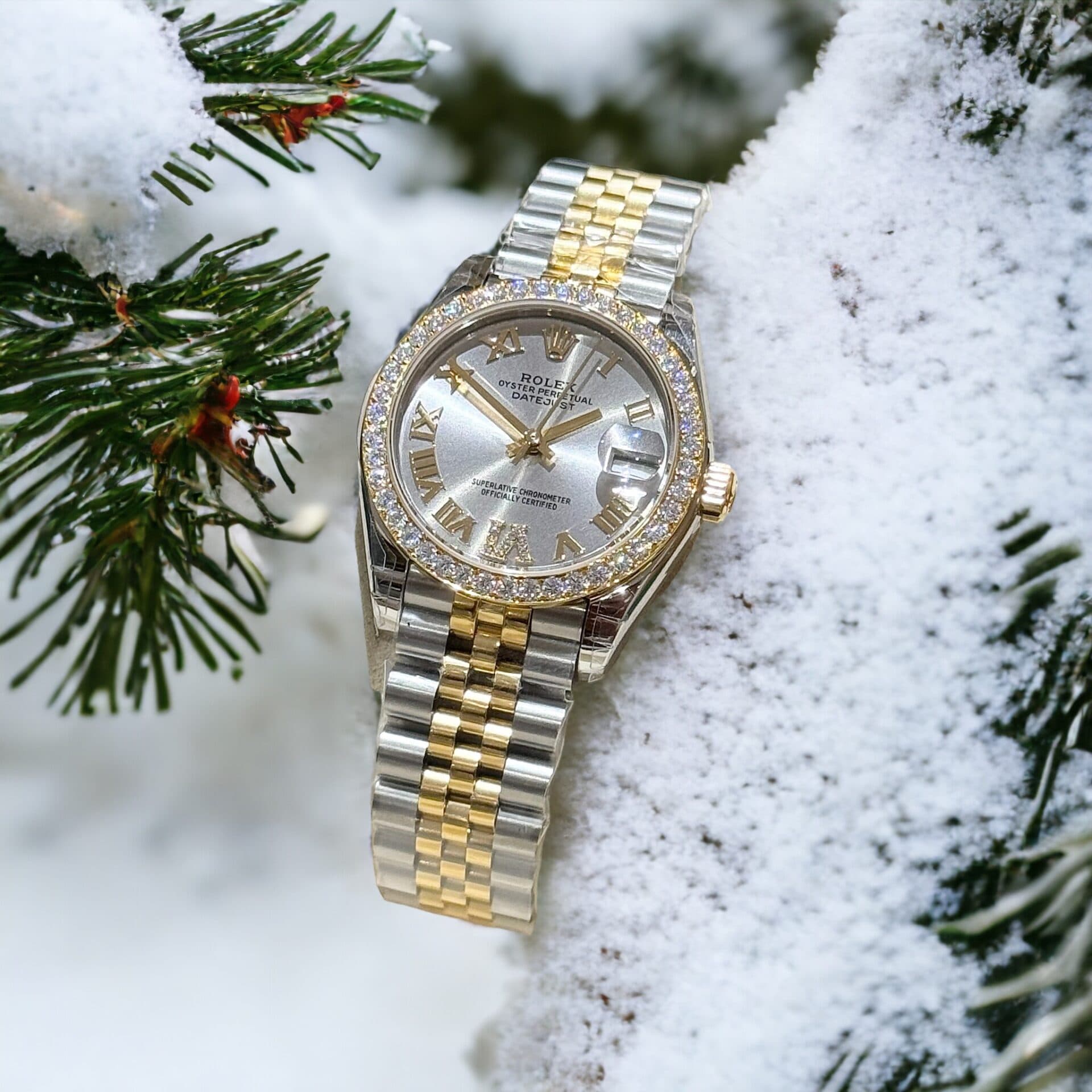 Dong-Ho-Rolex-DateJust-Nu-Dinh-Kim-Cuong-Moissanite-Demi-Gold-31mm-5-1