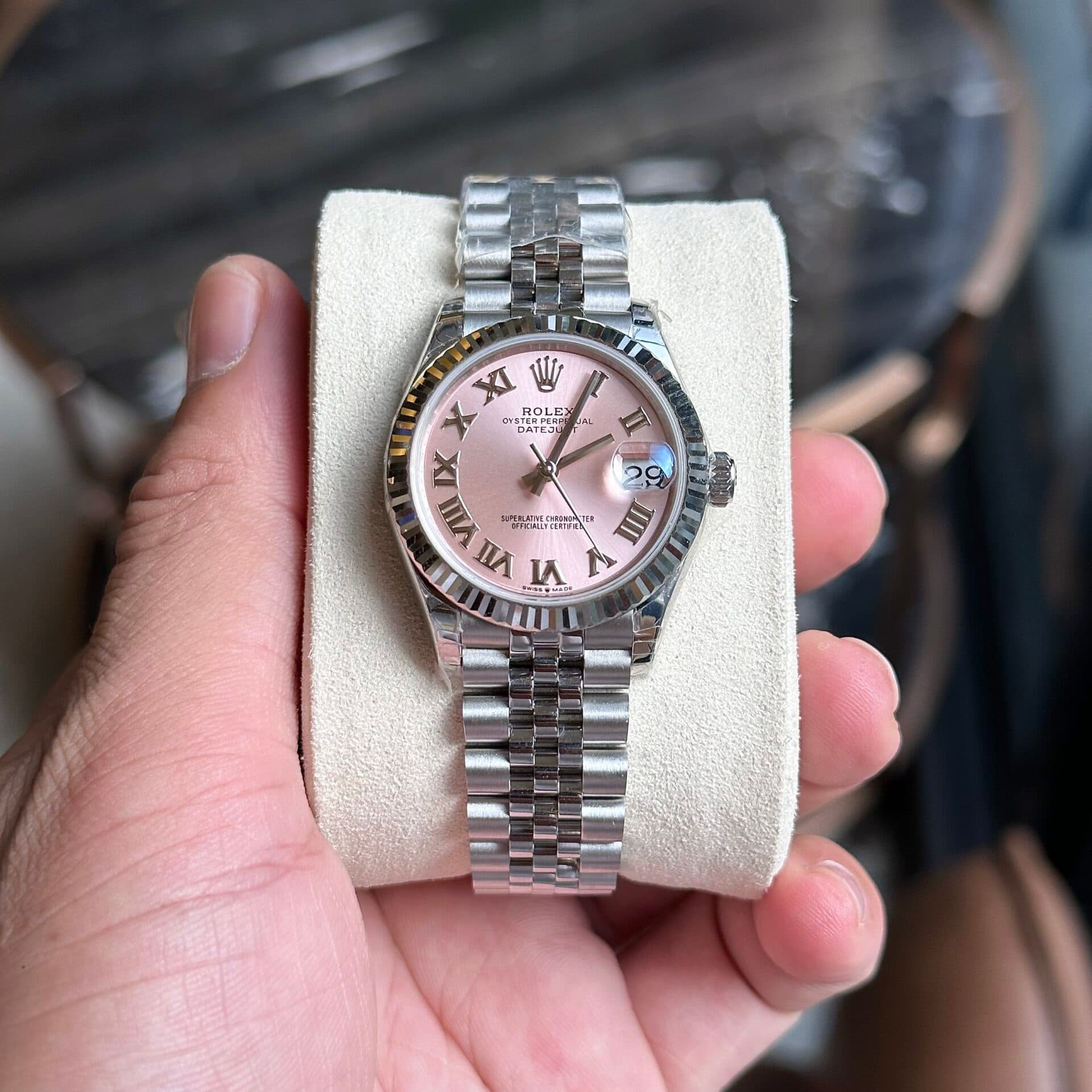 Dong-Ho-Rolex-DateJust-Nu-Mat-Hong-Coc-So-La-Ma-EW-31mm-2-1