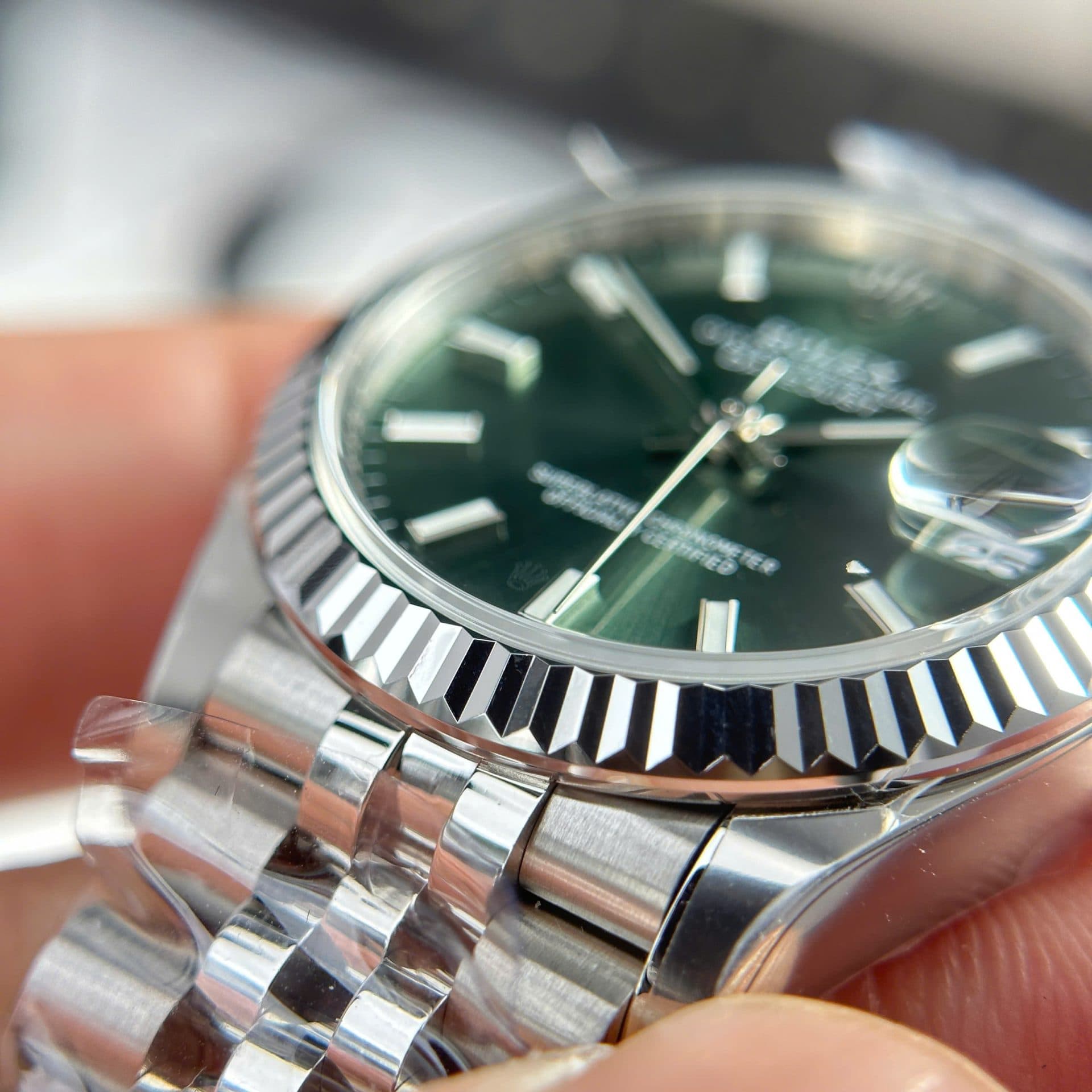 Dong-Ho-Rolex-DateJust-Replica-1-1-Mat-Xanh-La-Cay-Nha-May-THB-31mm-2-1