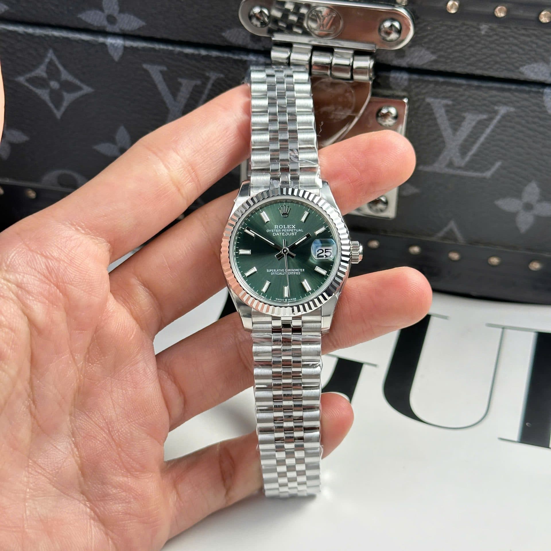 Dong-Ho-Rolex-DateJust-Replica-1-1-Mat-Xanh-La-Cay-Nha-May-THB-31mm-8-1