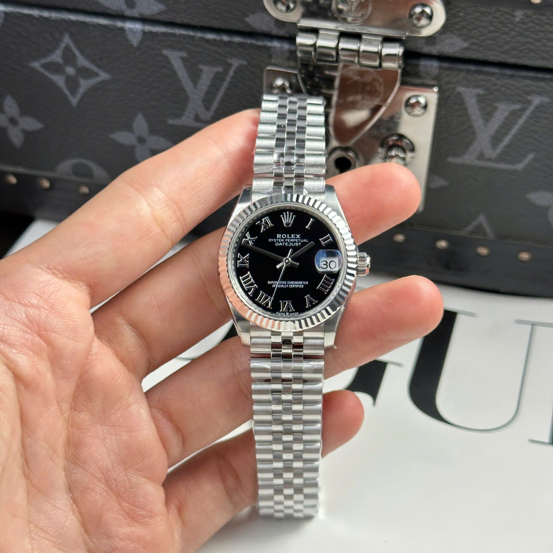 Dong-Ho-Rolex-DateJust-Replica-11-Mat-Den-Coc-So-La-Ma-Nha-May-THB-31mm-7-1