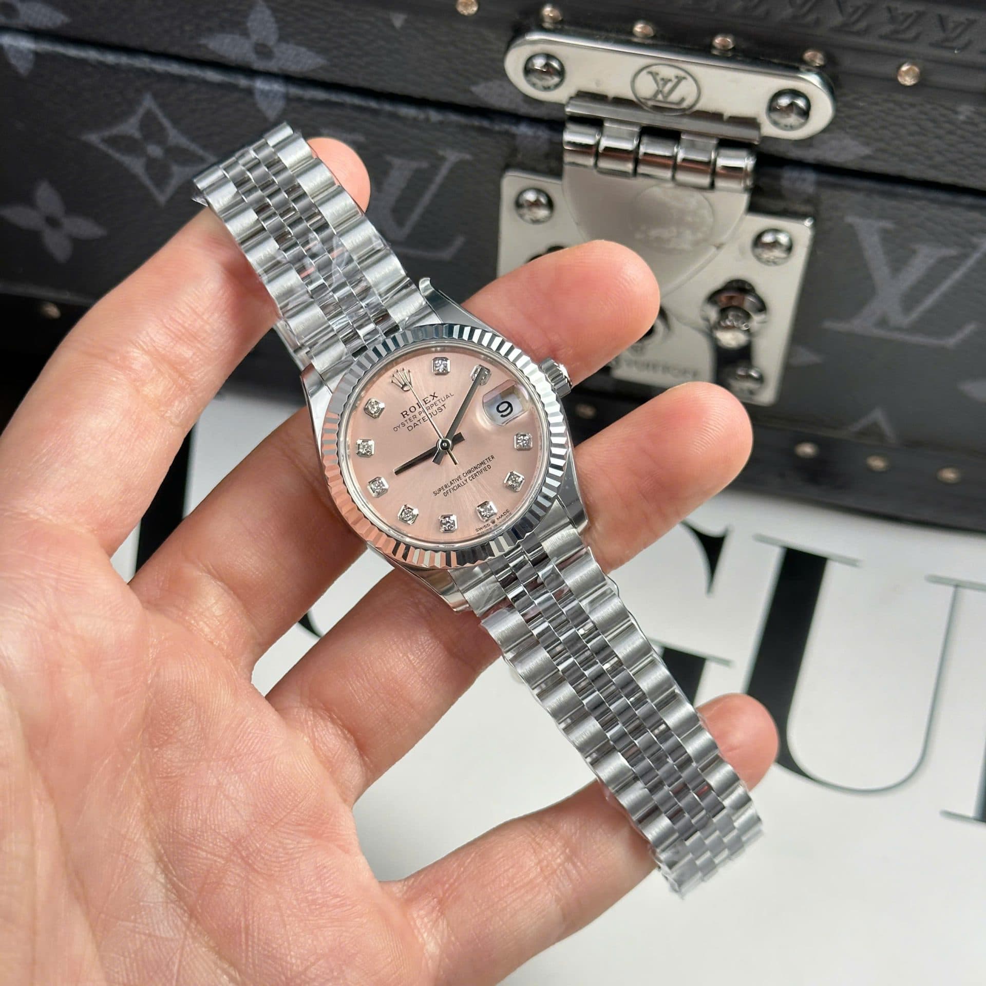 Dong-Ho-Rolex-DateJust-Replica-11-Mat-So-Mau-Hong-Day-Jubilee-Nha-May-THB-31mm-1-1