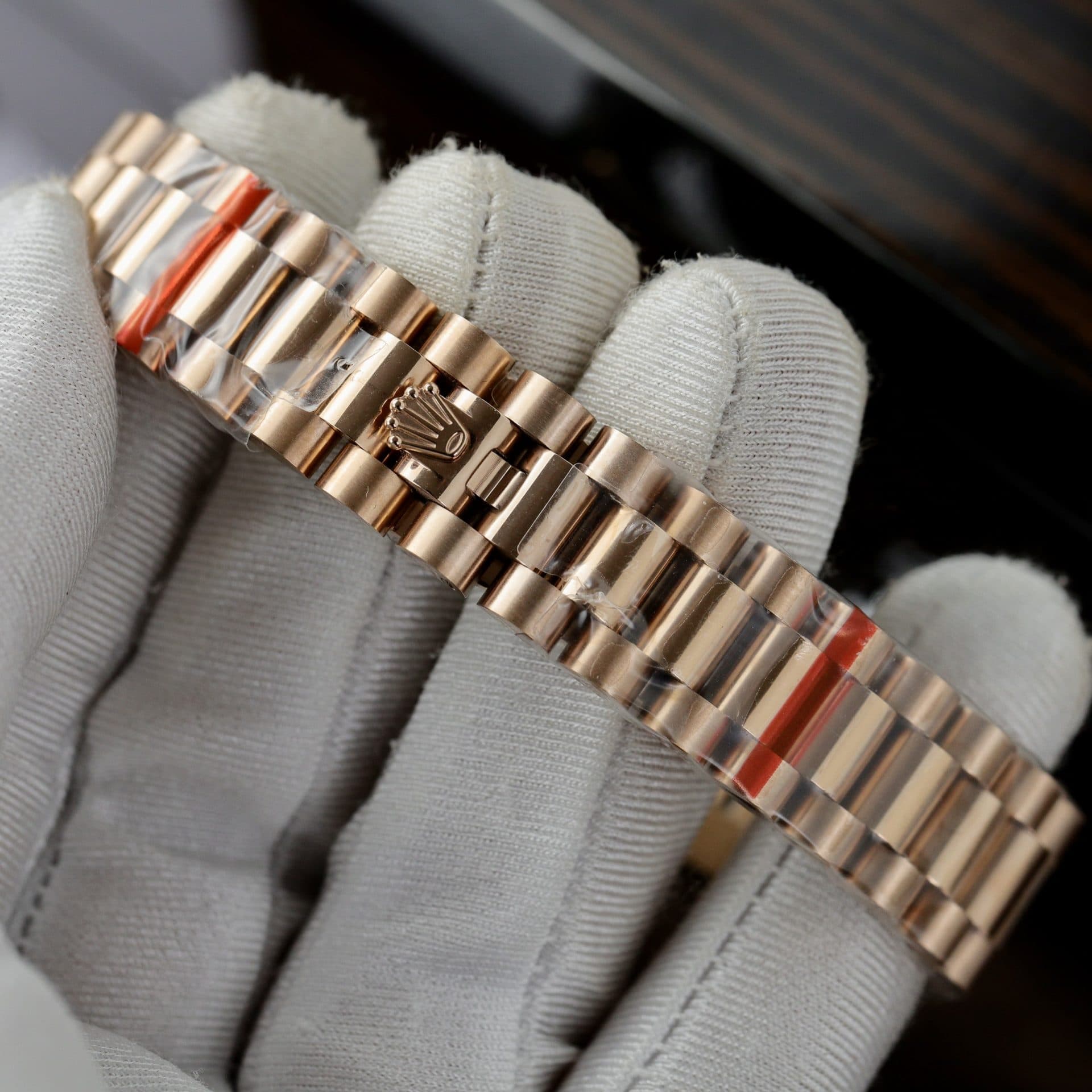 Dong-Ho-Rolex-DateJust-Replica-11-Nu-Mat-So-Buom-Dinh-Da-31mm-11-1