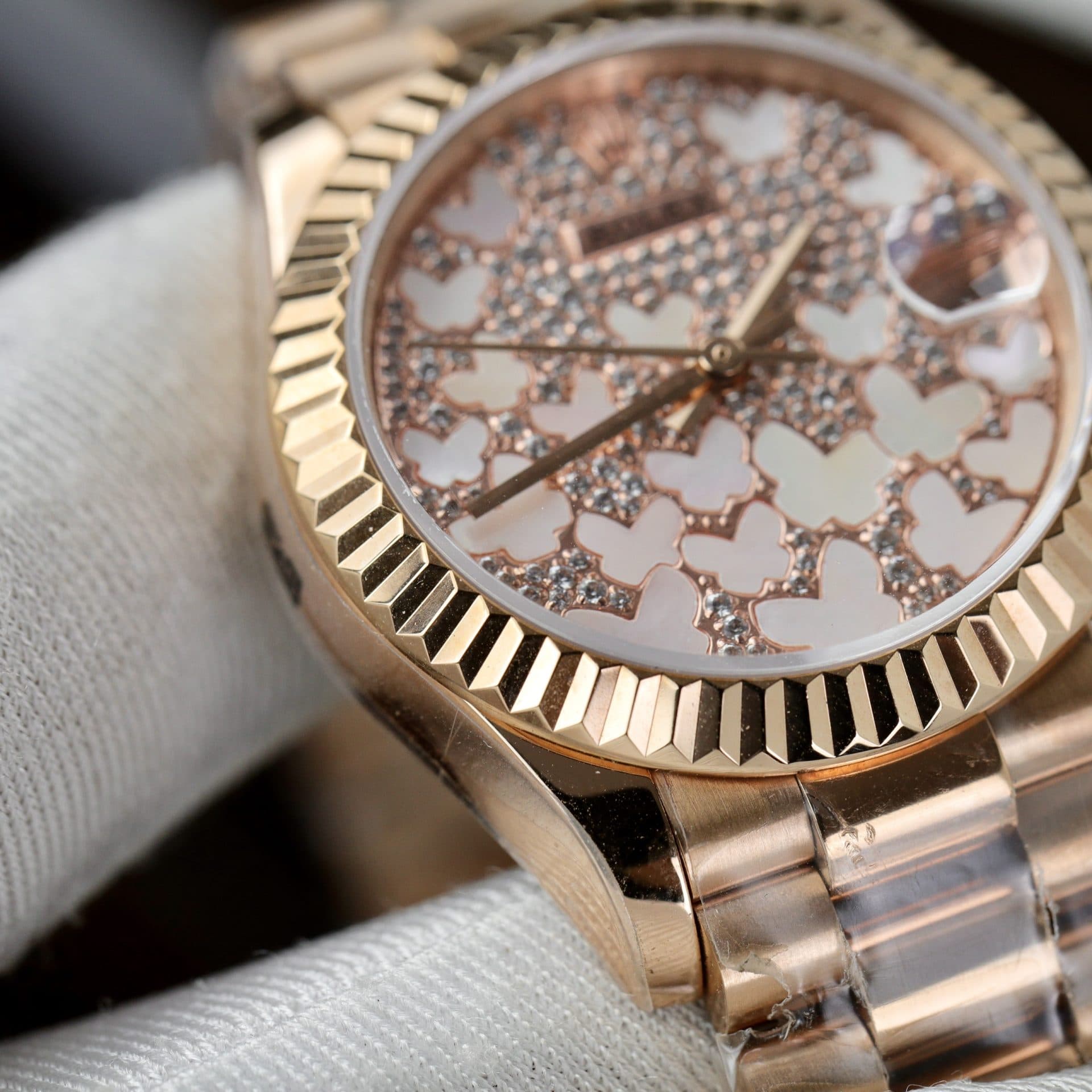 Dong-Ho-Rolex-DateJust-Replica-11-Nu-Mat-So-Buom-Dinh-Da-31mm-5-1