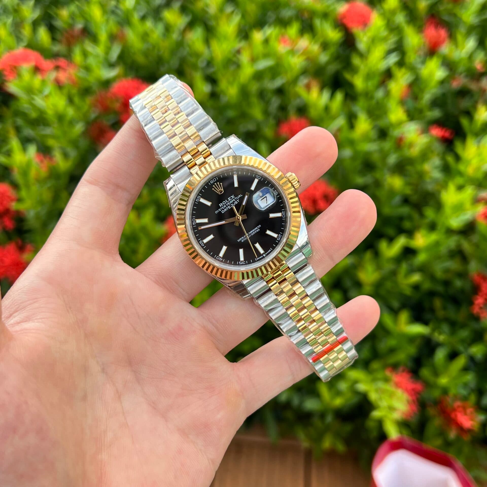 Dong-Ho-Rolex-DateJust-Super-Fake-Mat-Den-EW-Factory-41mm-1-1