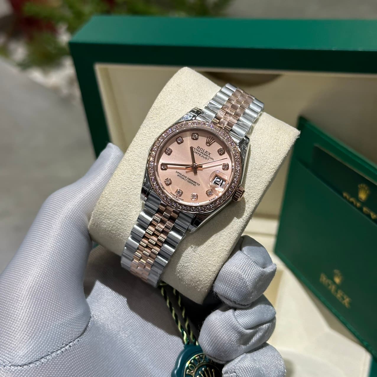 Dong-Ho-Rolex-DateJust-nu-Fake-Cao-Cap-Mat-Sunburt-Day-Jubilee-31mm-2-1