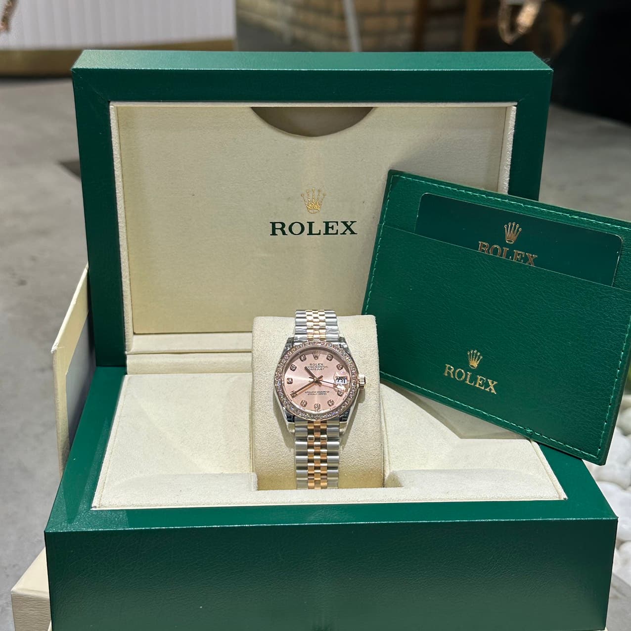 Dong-Ho-Rolex-DateJust-nu-Fake-Cao-Cap-Mat-Sunburt-Day-Jubilee-31mm-5-1