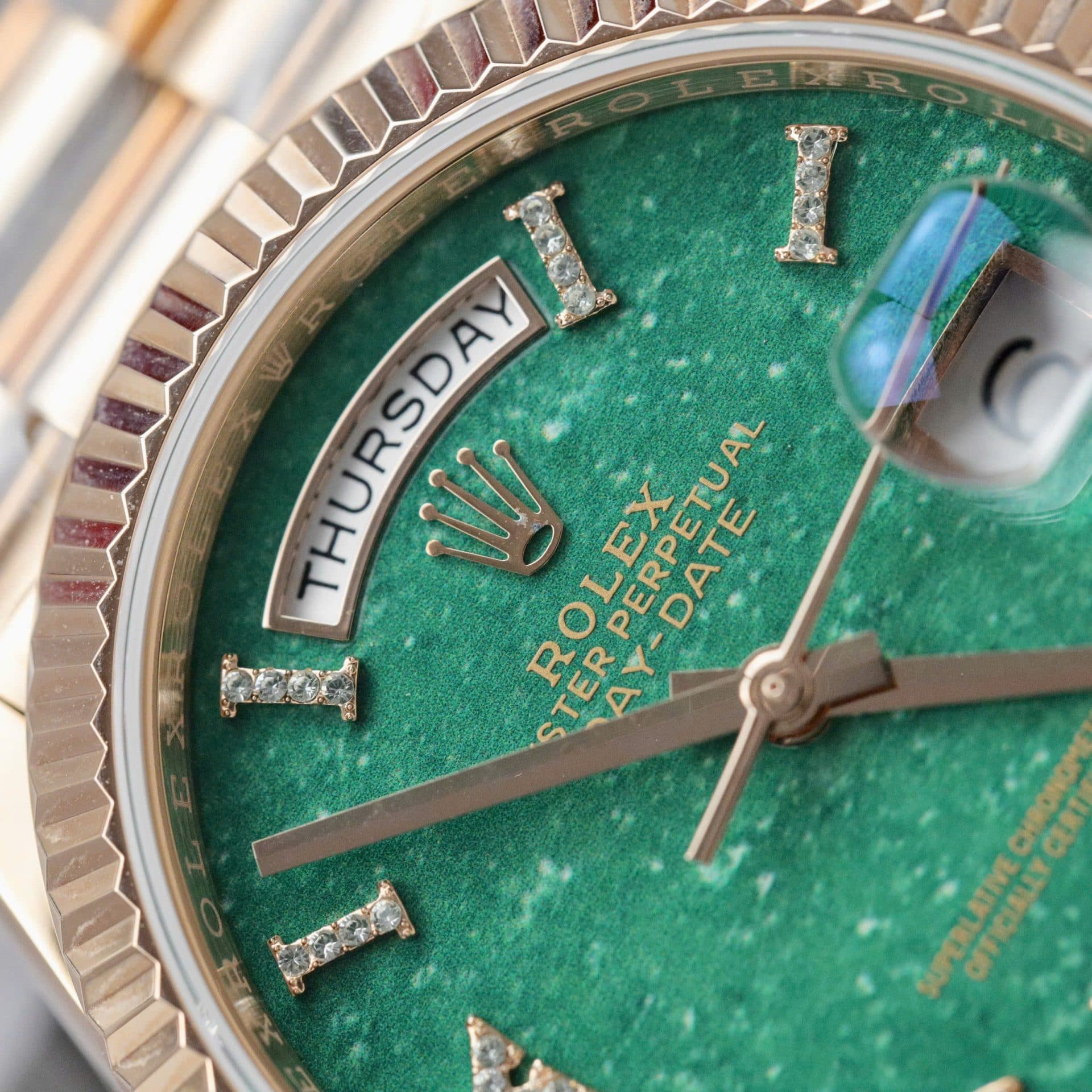 Dong-Ho-Rolex-Day-Date-128235-Mat-So-Da-Aventurine-Che-Tac-Boc-Vang-That-36mm-7-1