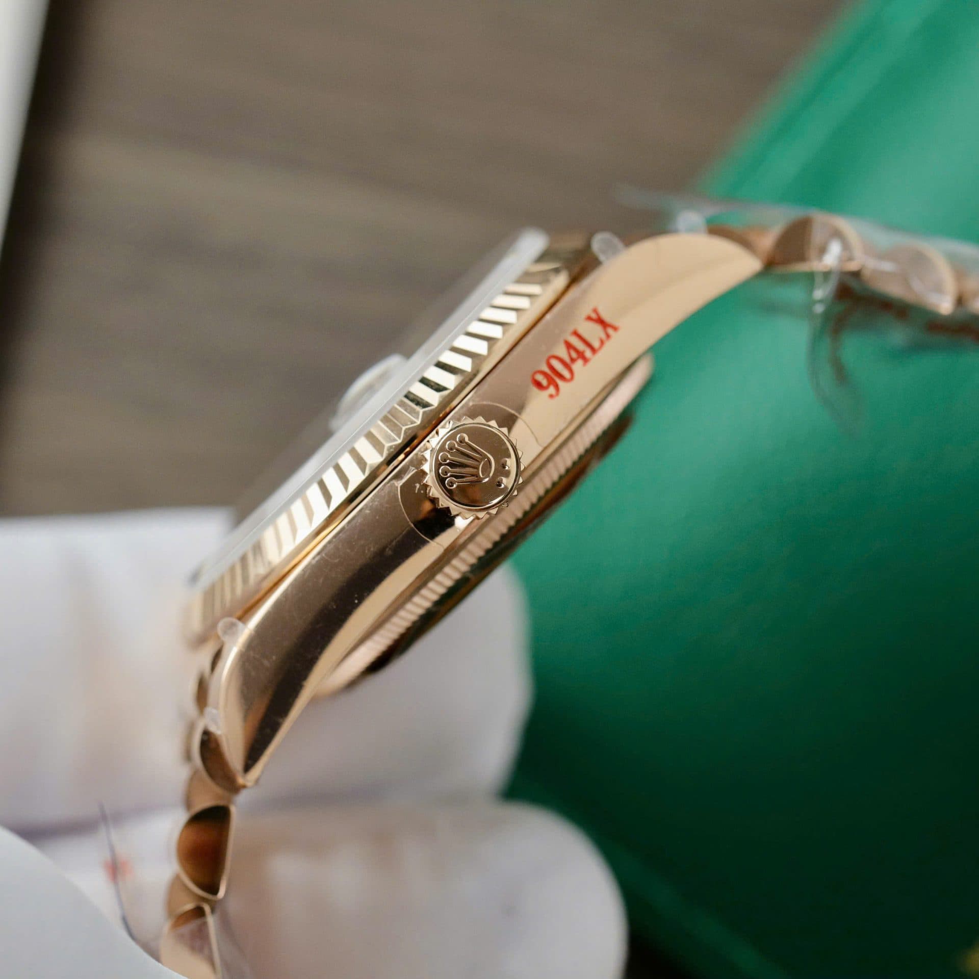 Dong-Ho-Rolex-Day-Date-128235-Replica-11-Mat-Chocolate-Trong-Luong-158gram-QF-Factory-36mm-9-1