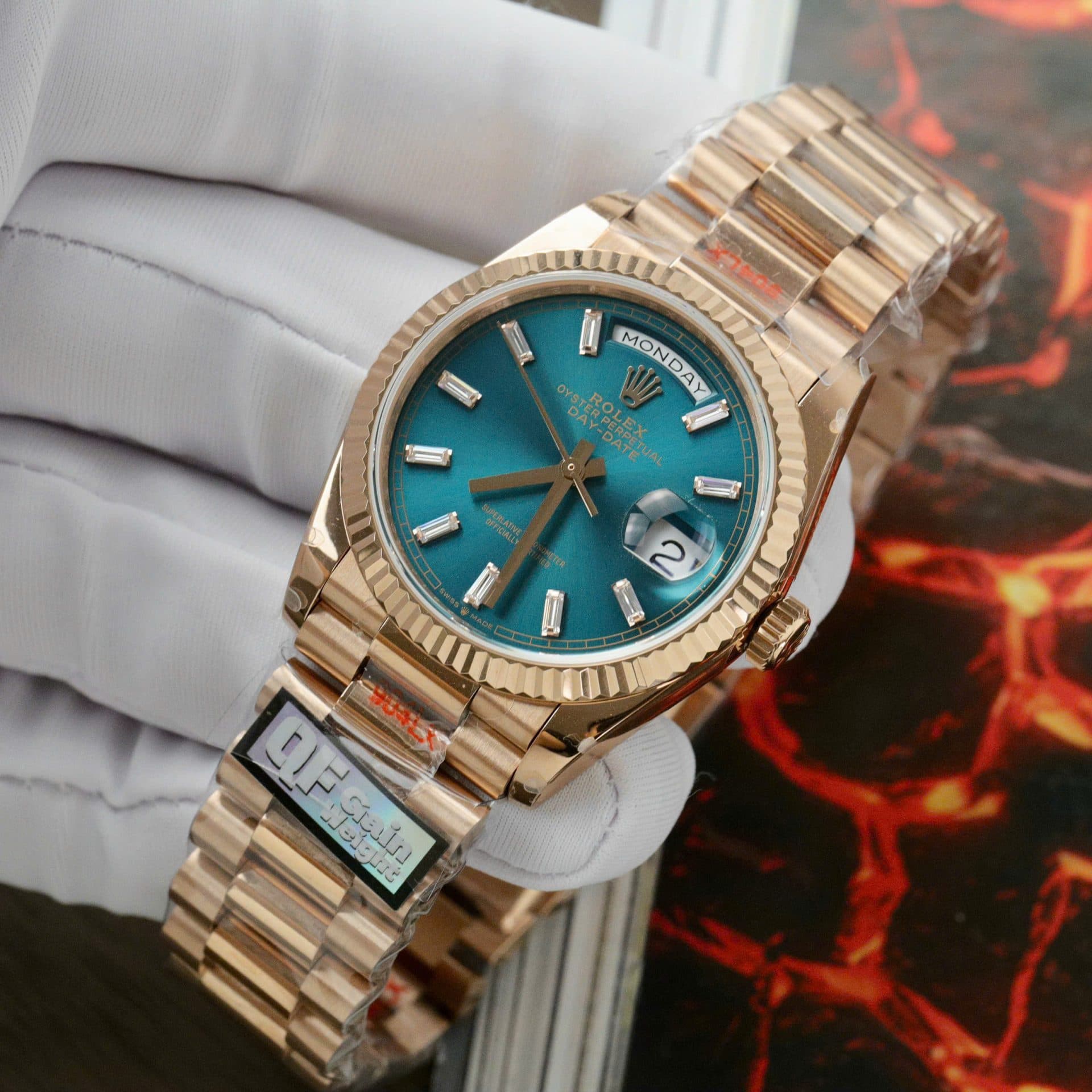 Dong-Ho-Rolex-Day-Date-128235-Replica-11-Mau-Xanh-Luc-Tinh-Chinh-Trong-Luong-158gram-Nha-May-QF-36mm-3-1