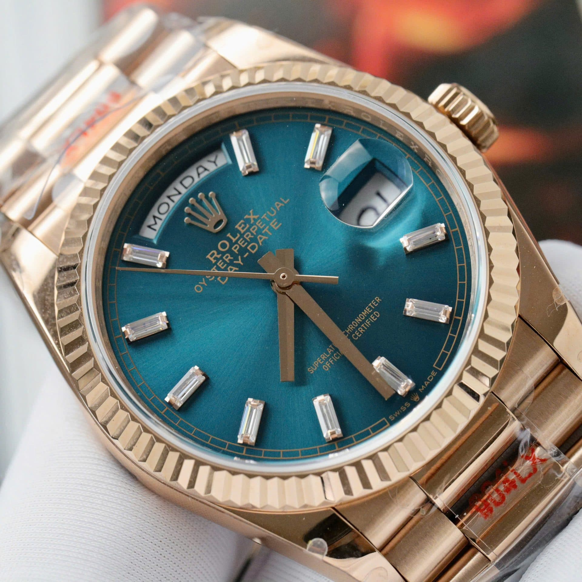 Dong-Ho-Rolex-Day-Date-128235-Replica-11-Mau-Xanh-Luc-Tinh-Chinh-Trong-Luong-158gram-Nha-May-QF-36mm-5-1
