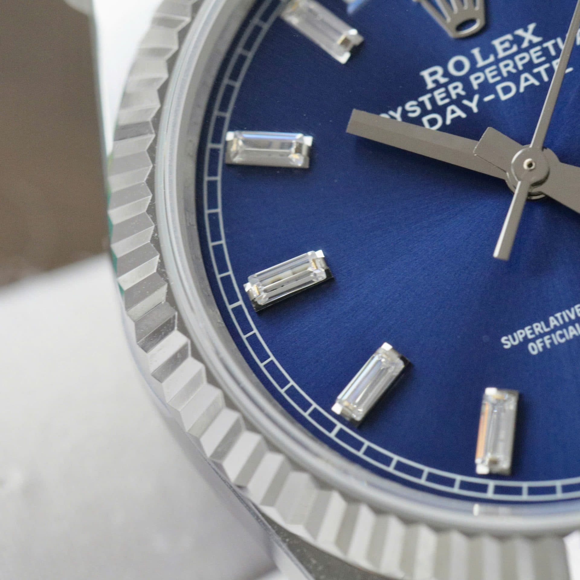 Dong-Ho-Rolex-Day-Date-128236-Replica-11-Mat-Xanh-Blue-Trong-Luong-158gram-Nha-May-QF-36mm-10-1