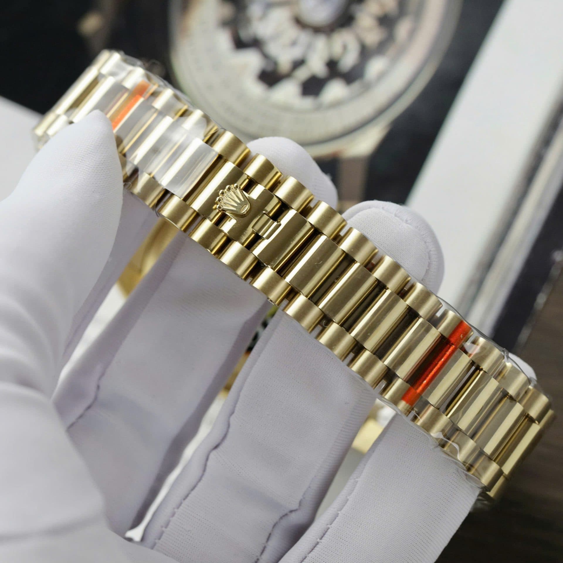 Dong-Ho-Rolex-Day-Date-128238-Rep-11-1